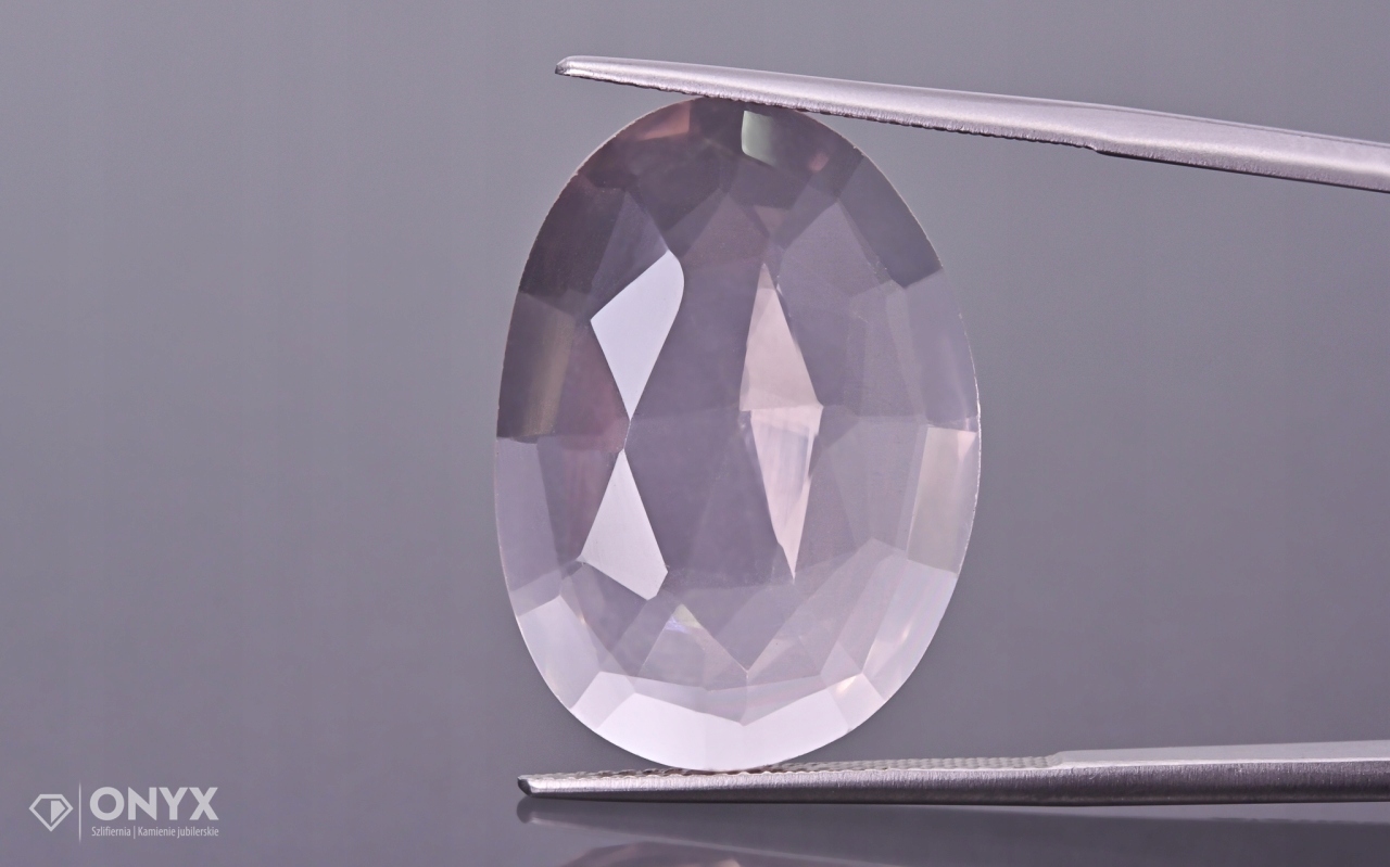 Růženín zkosený nepravidelný 25x18 mm