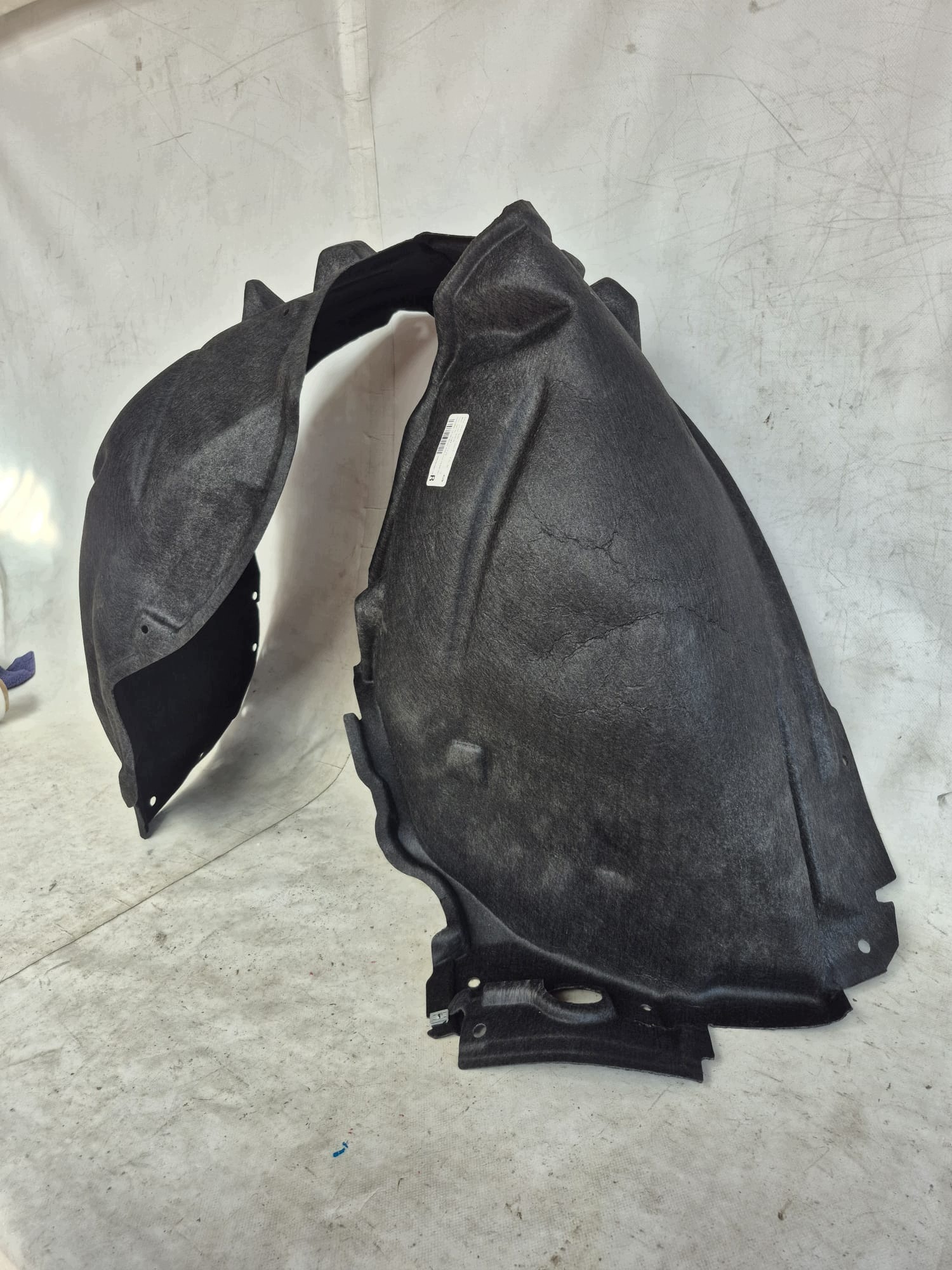 FORD EXPLORER 16- mudguard right front front R2KB-16114-AD