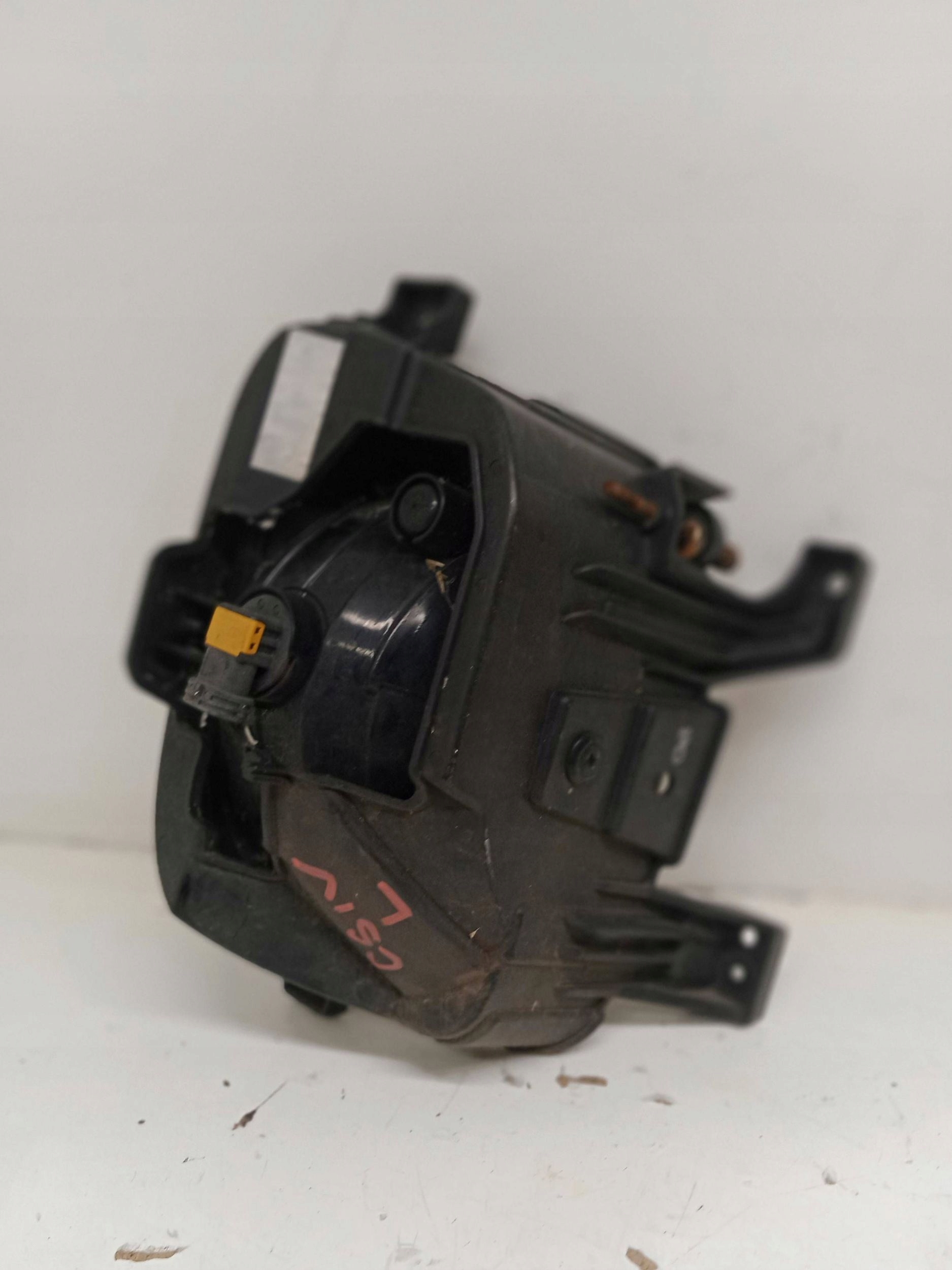 KIA CARENS IV fog light left front left front 92201-A4 2013