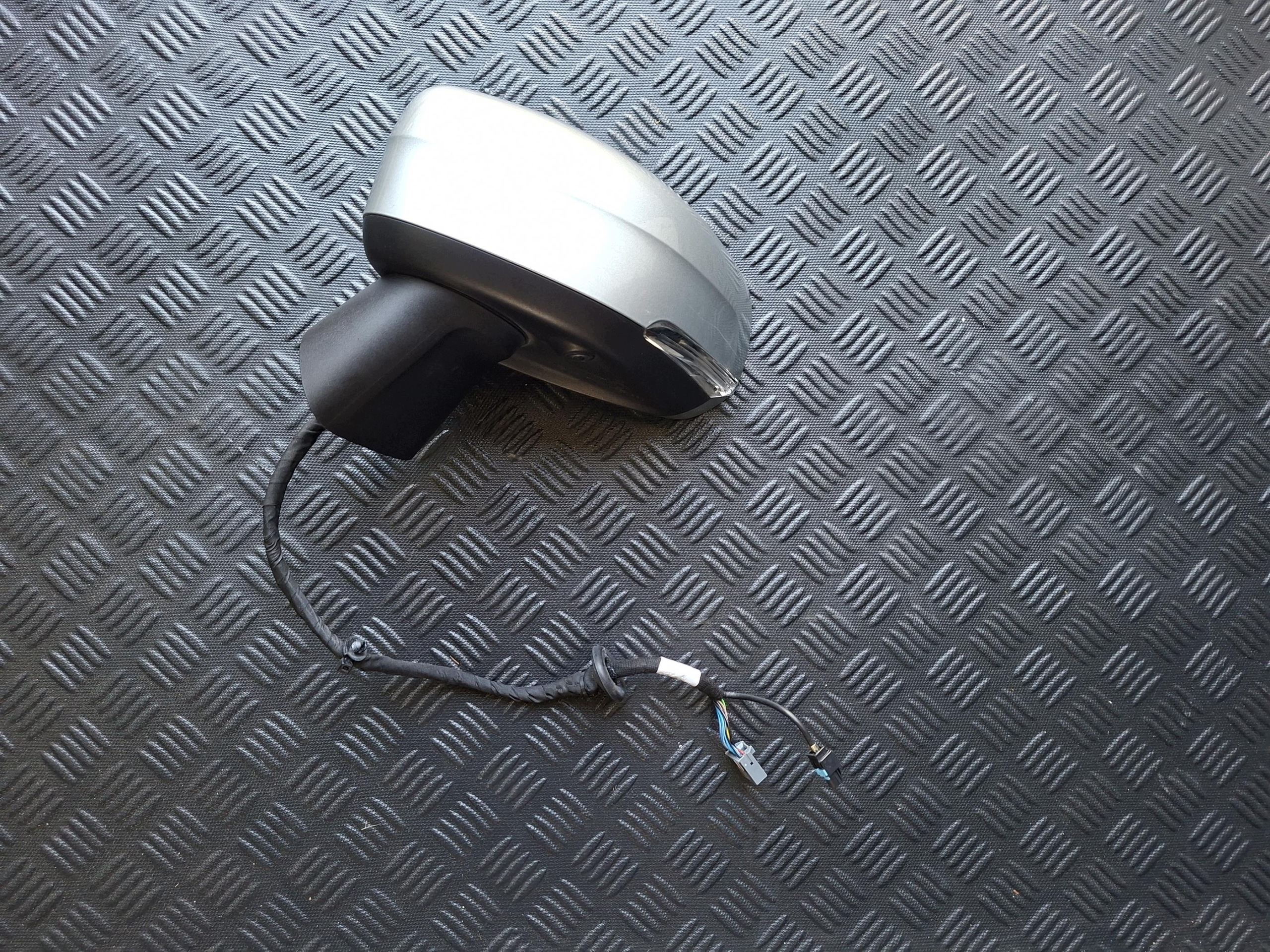mirror left KAMERA 14 PIN complete VOLVO XC60 II 477
