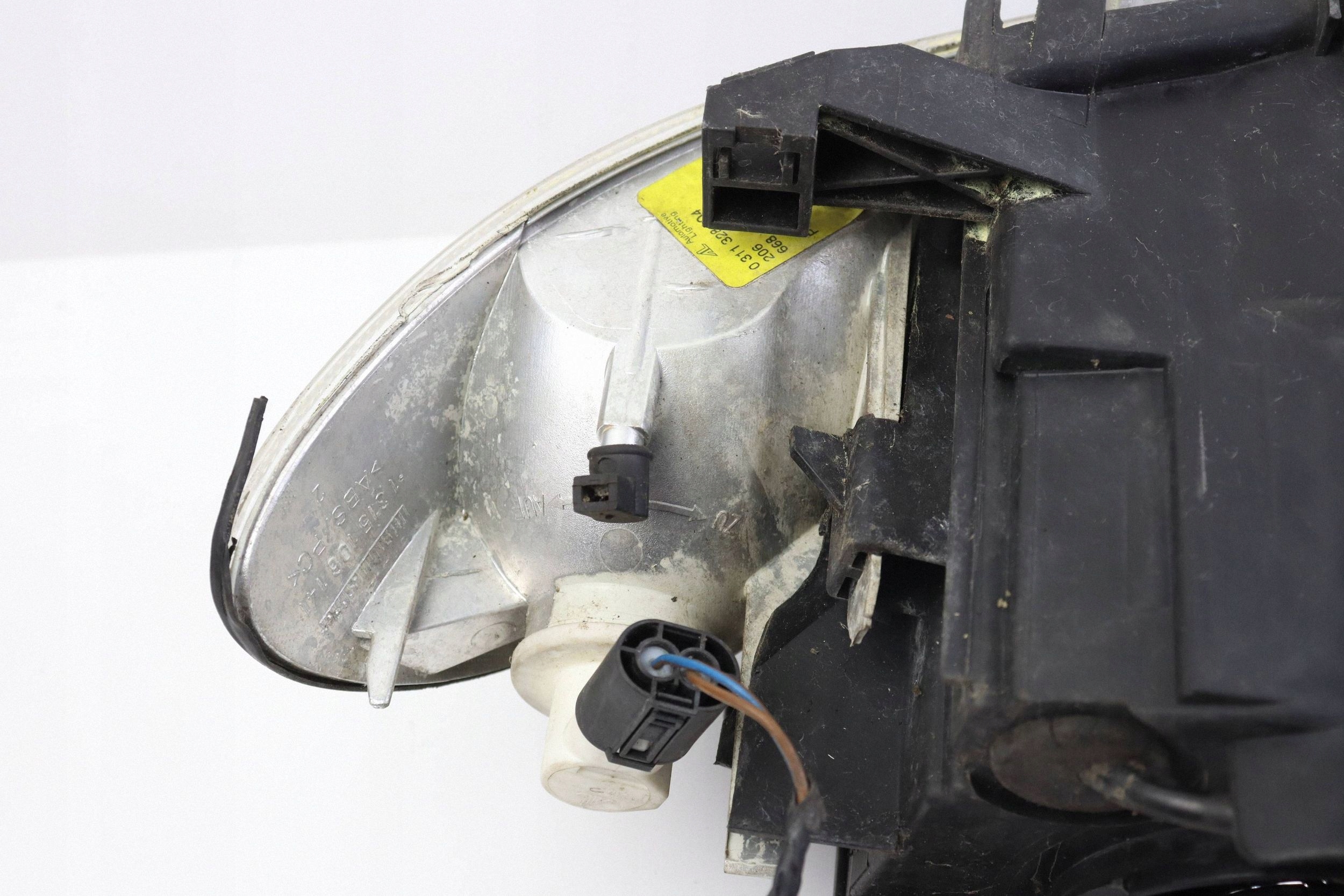 BMW 3 E46 light front right front XENON 0301089276 EUROPA