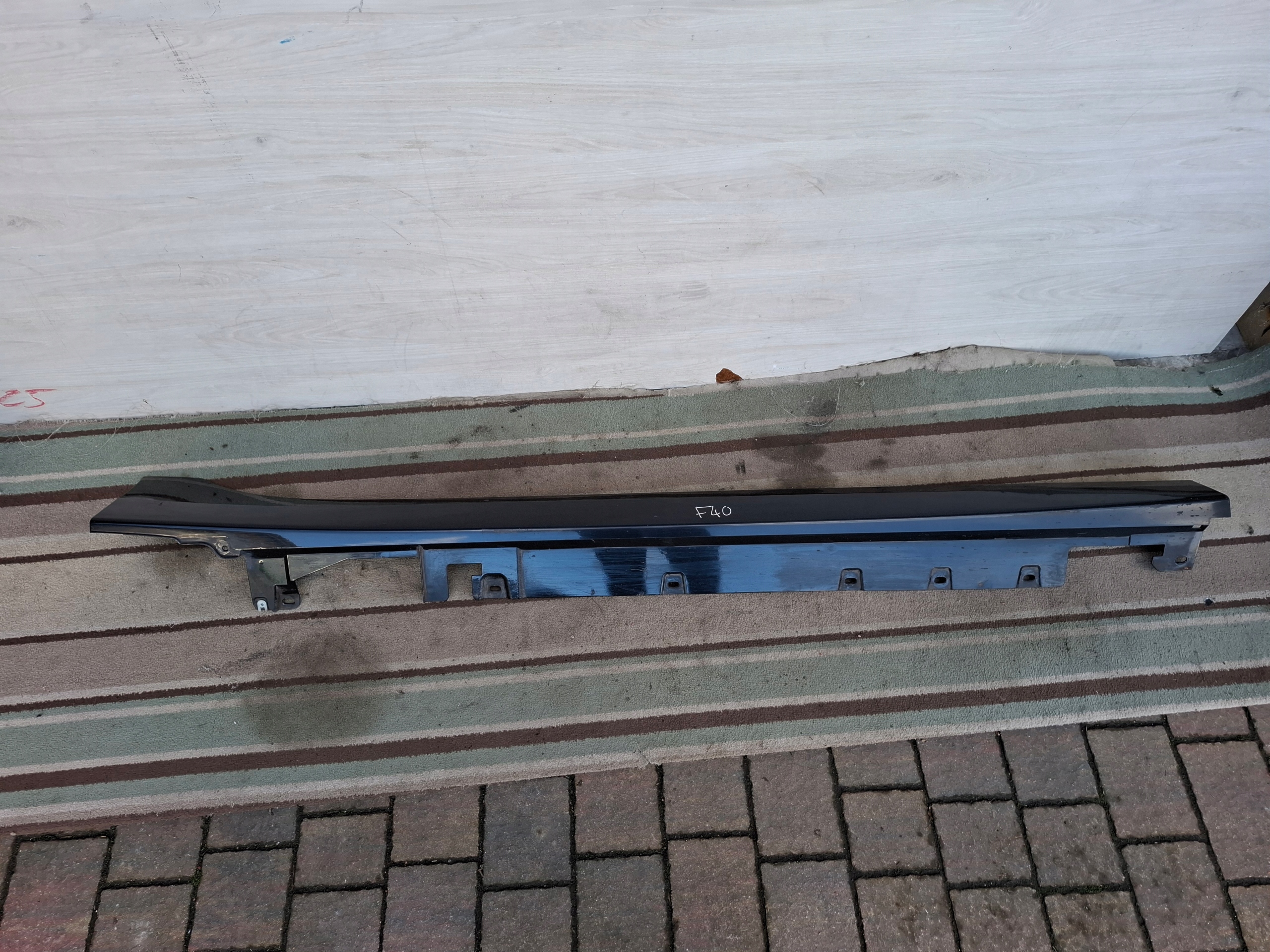 BMW 1 F40 moulding threshold right 475