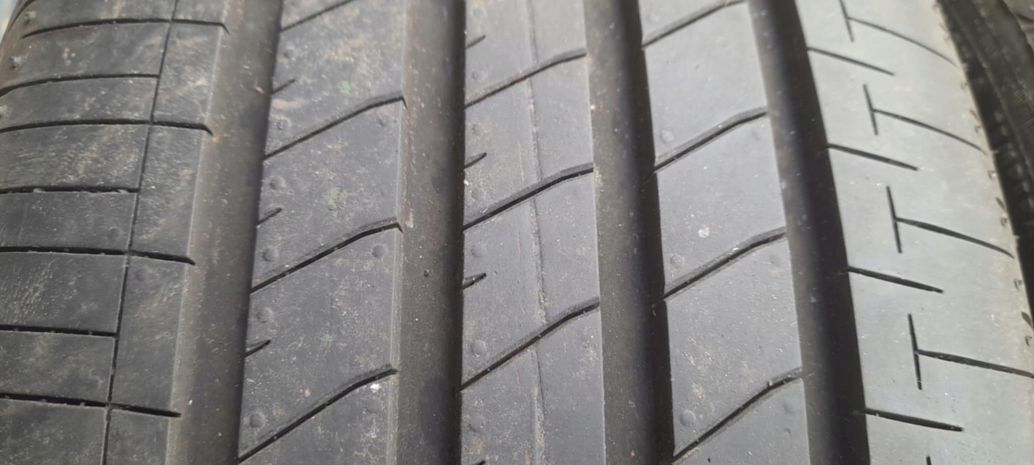 BRIDGESTONE TURANZA T005A 215/45R18 89W