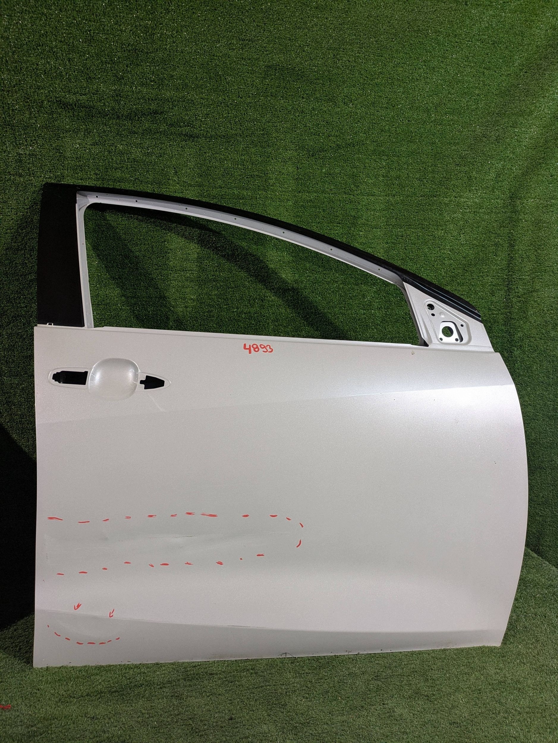 door front right right front TOYOTA YARIS IV NR.4893