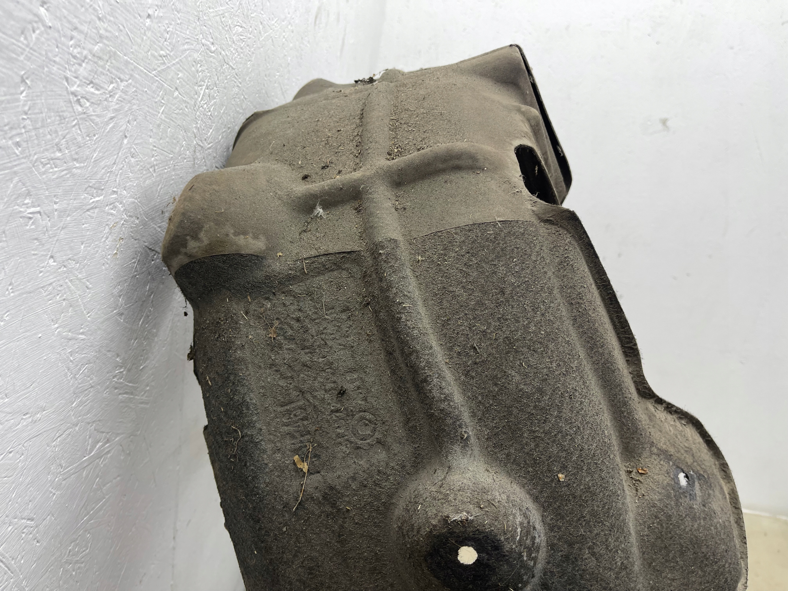 BMW F45 F46 mudguard left rear part rear.