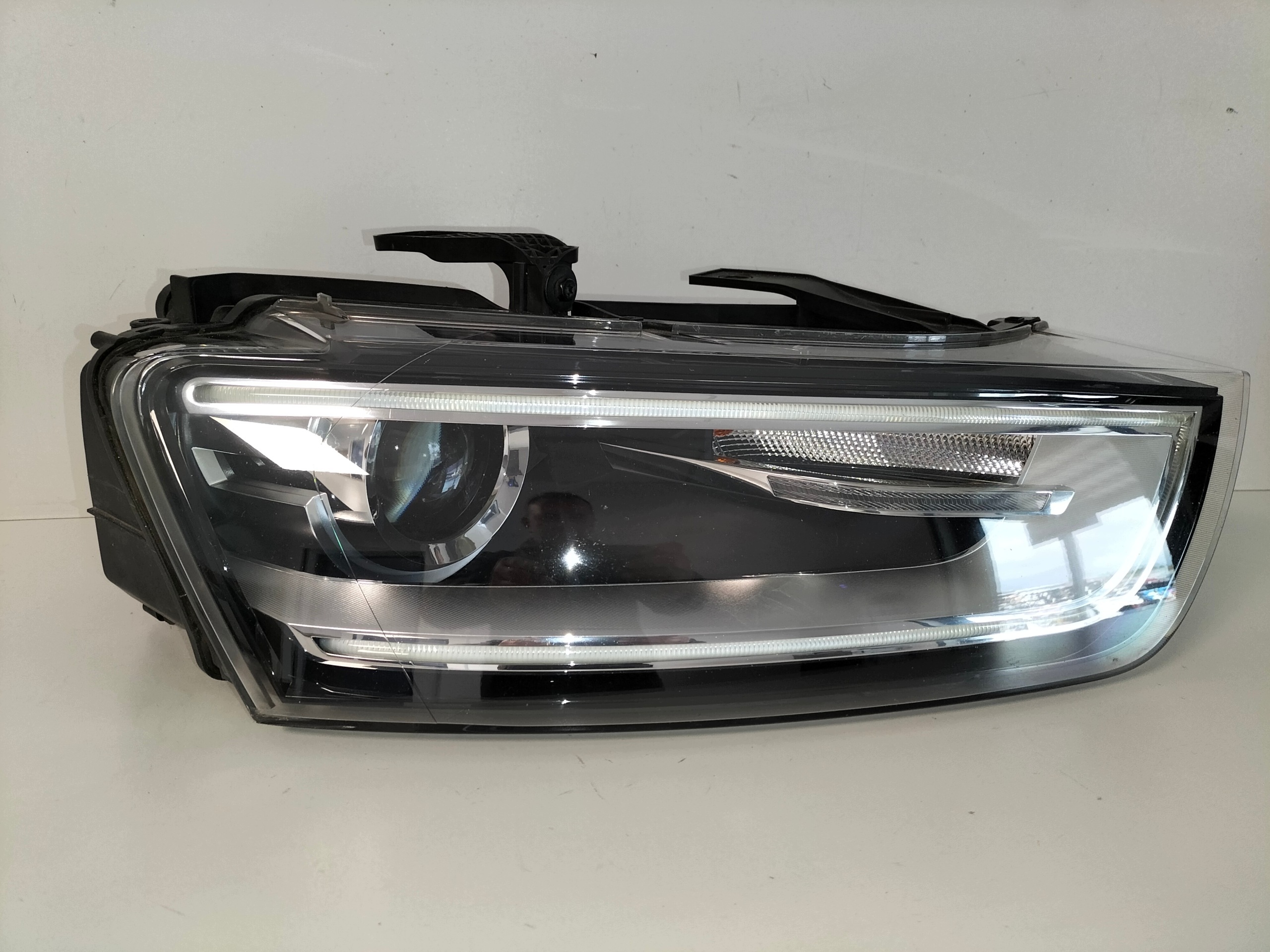 light front reflektor right AUDI Q3 8U 11-15 XENON