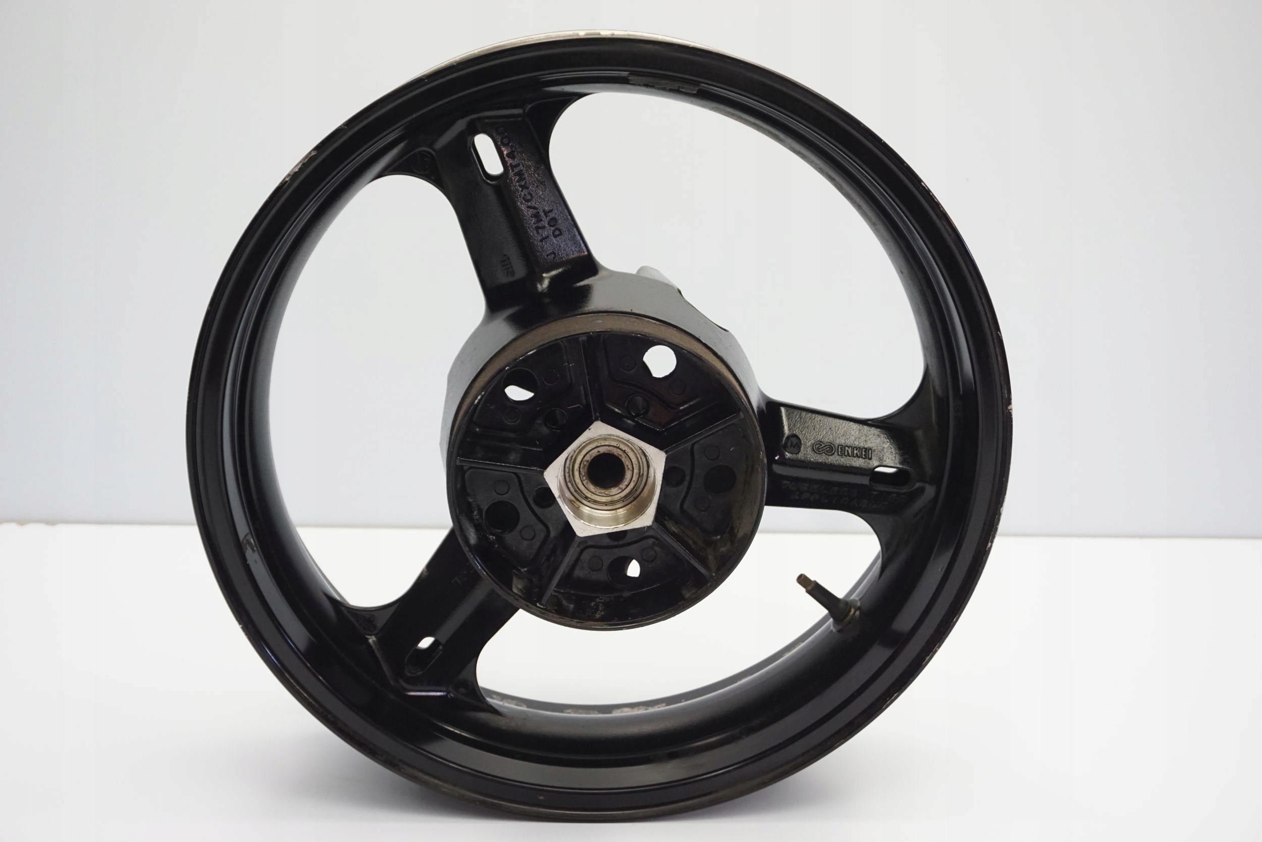 SUZUKI DL 650 V-STROM 04-11 ОБОД ЗАДНИЙ ЗАДНИЙ