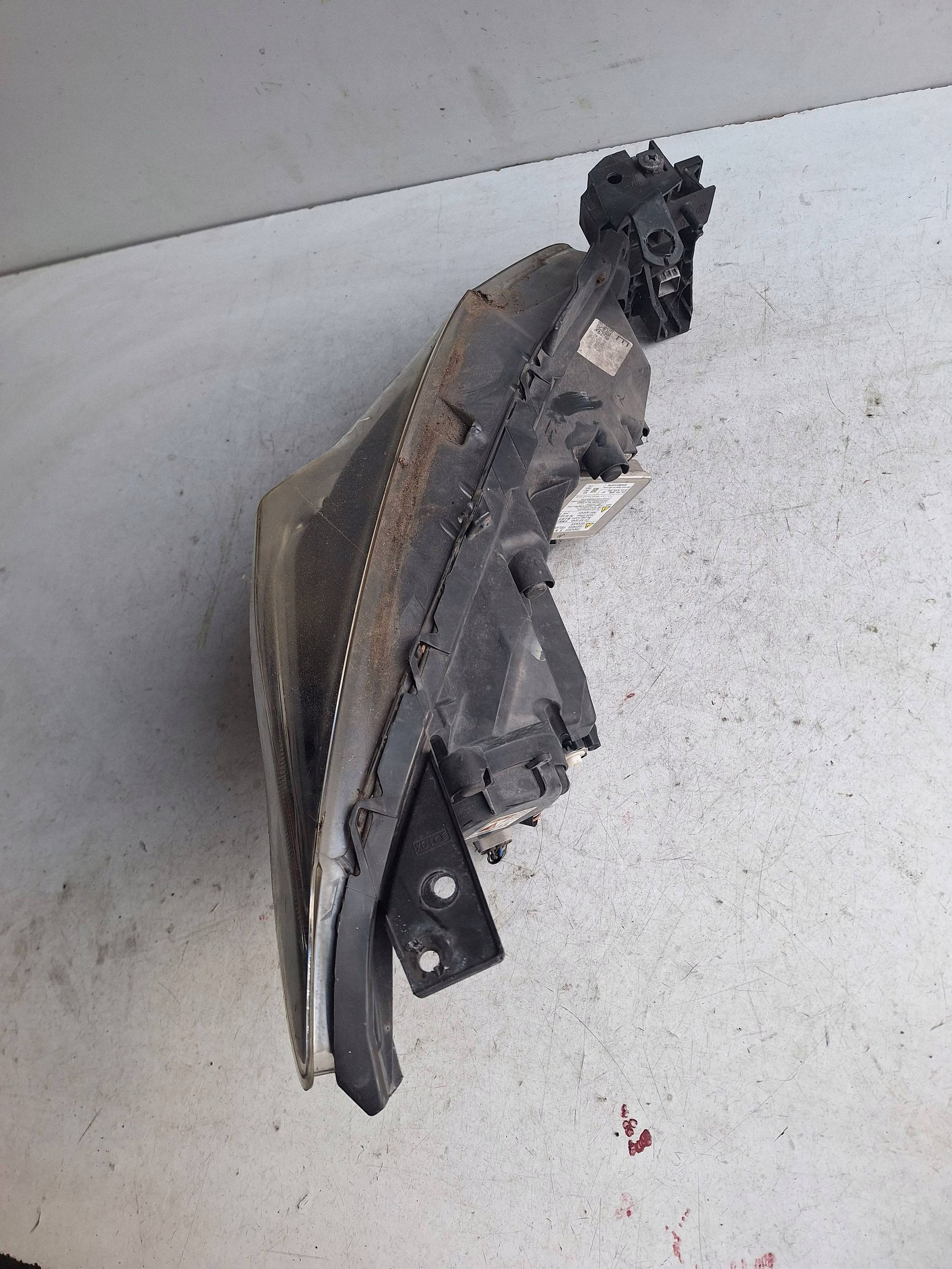 MAZDA 3 II BM 13-16 lámpa bal XENON BHT6-51-040