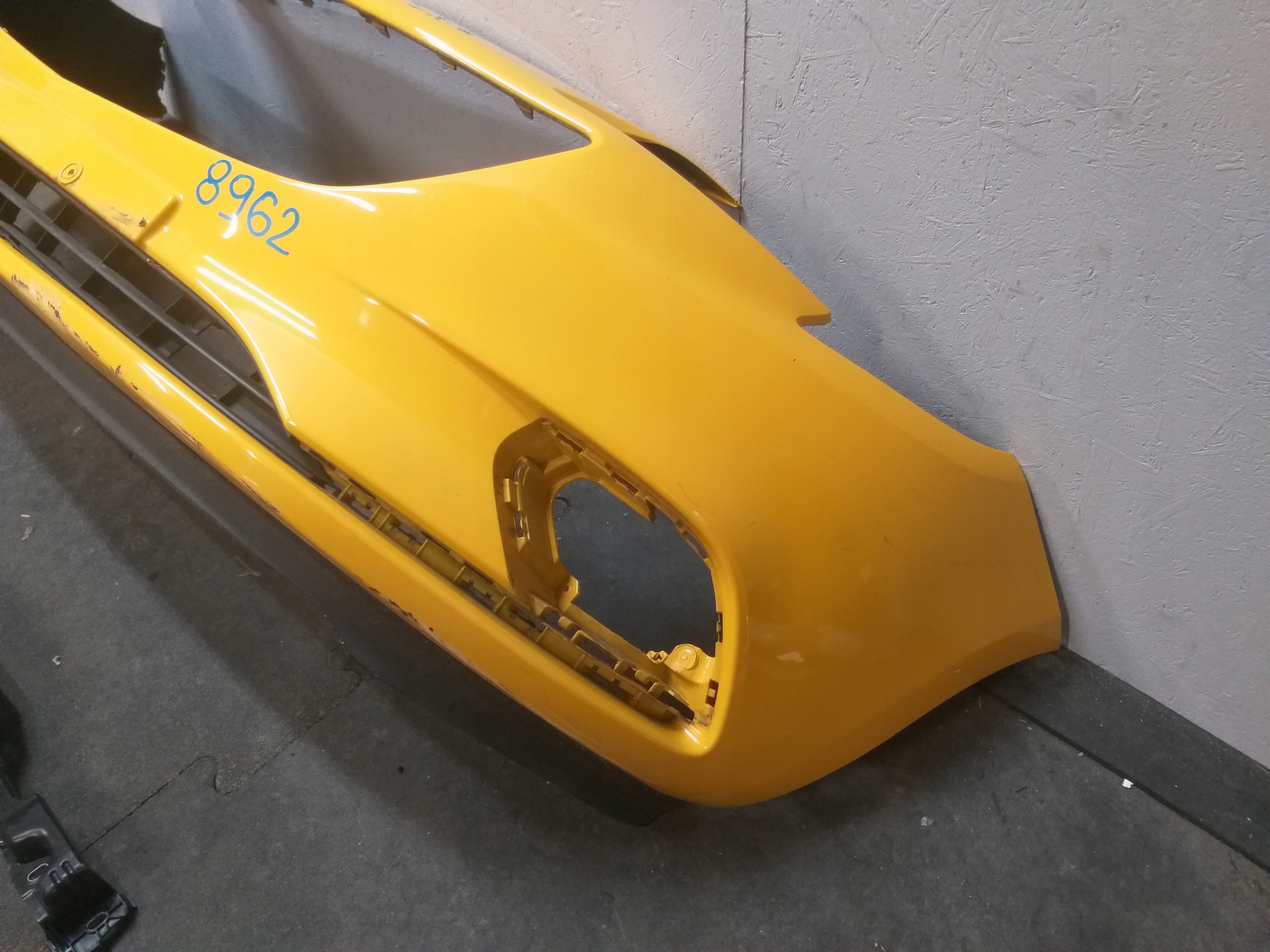 nárazník předek OPEL CORSA E
