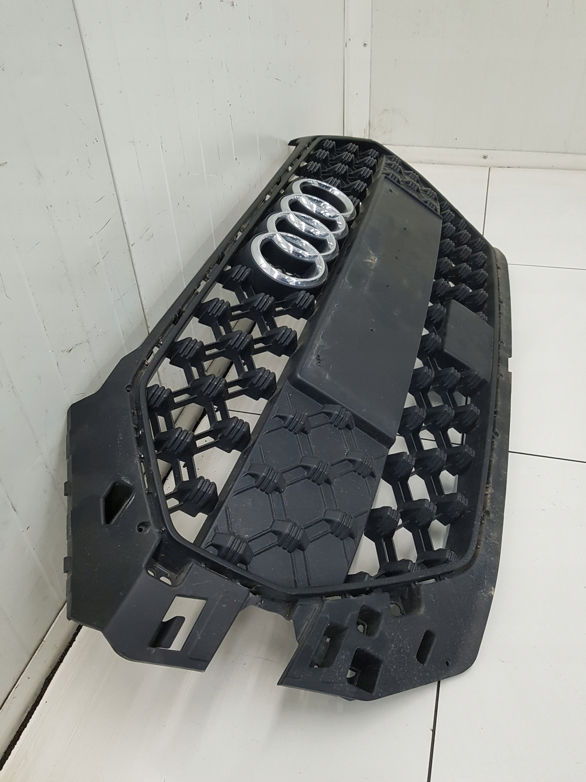 Grill Grill AUDI A1 II 82A 2020 82A853653D