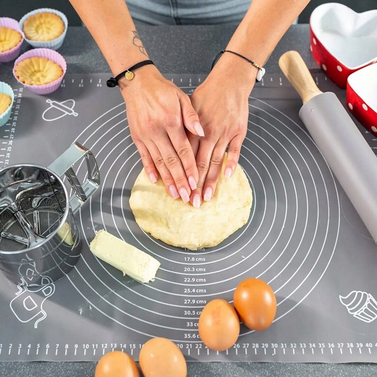 STOLNICA SILIKONOWA MATA KUCHENNA Z MIARAMI DUŻA 30x50 DO CIASTA PIZZY 1623 Długość (cm) 40