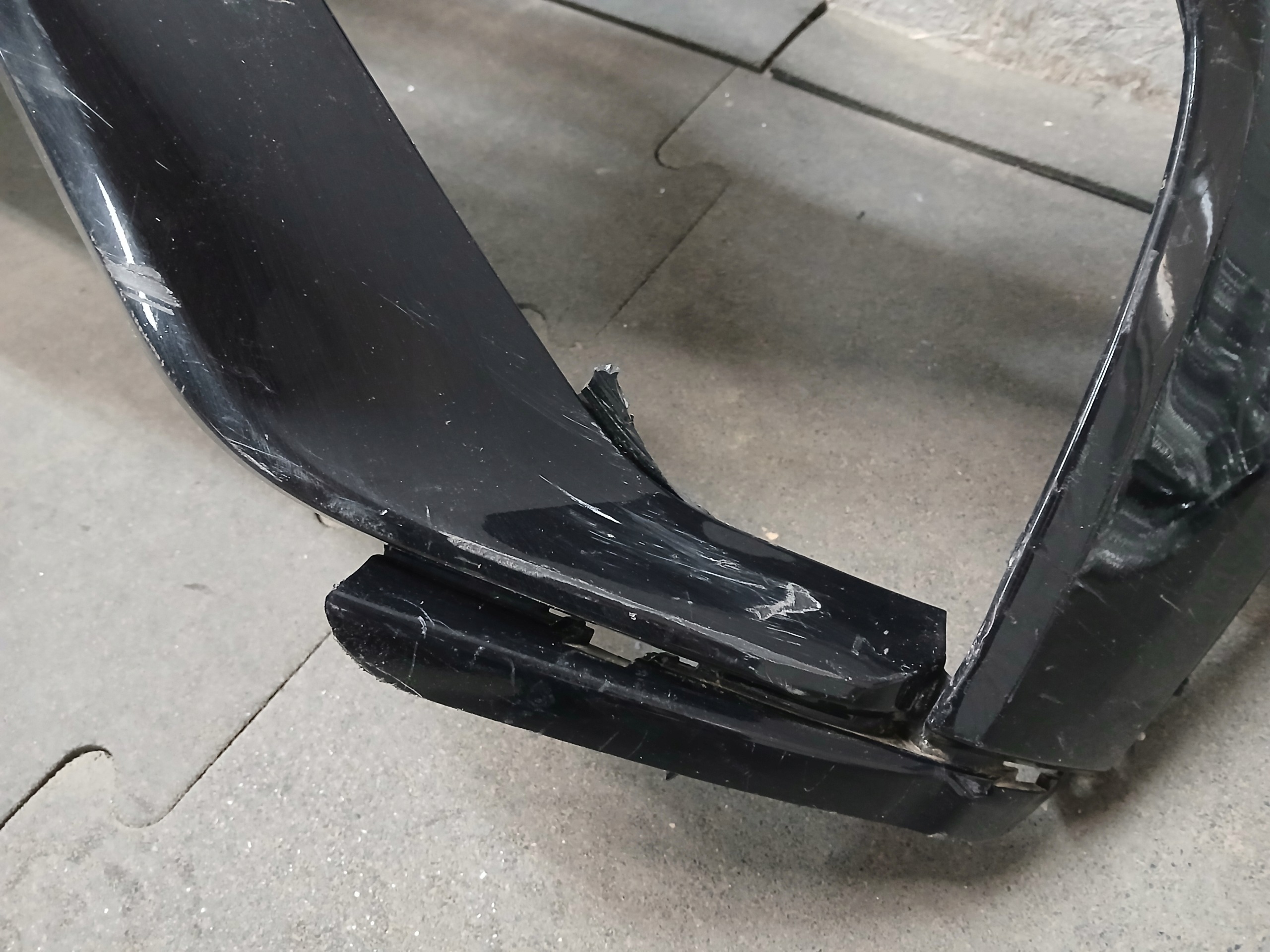 nárazník předek RENAULT ARKANA RS