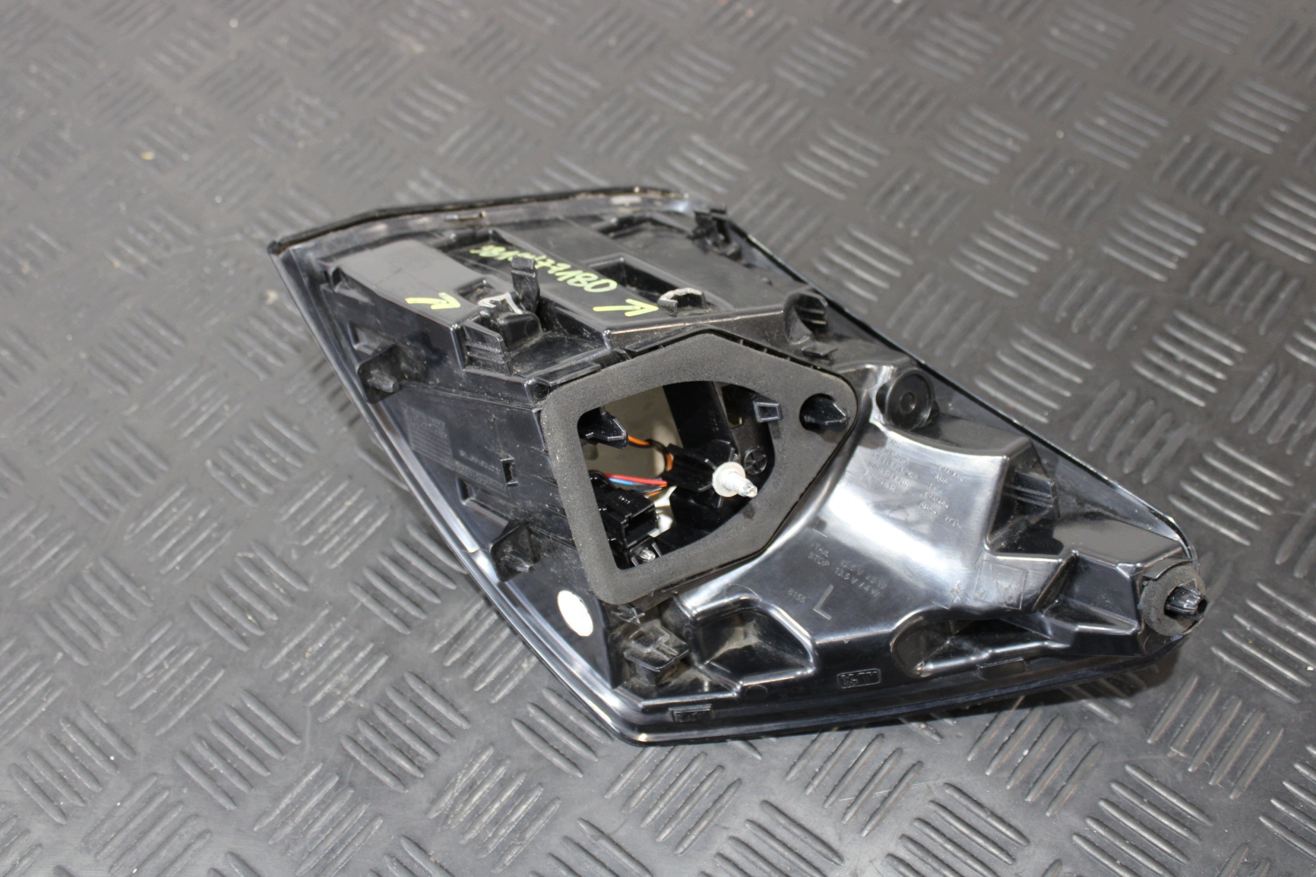 light left rear part 9810477180 PEUGEOT 3008 II 2