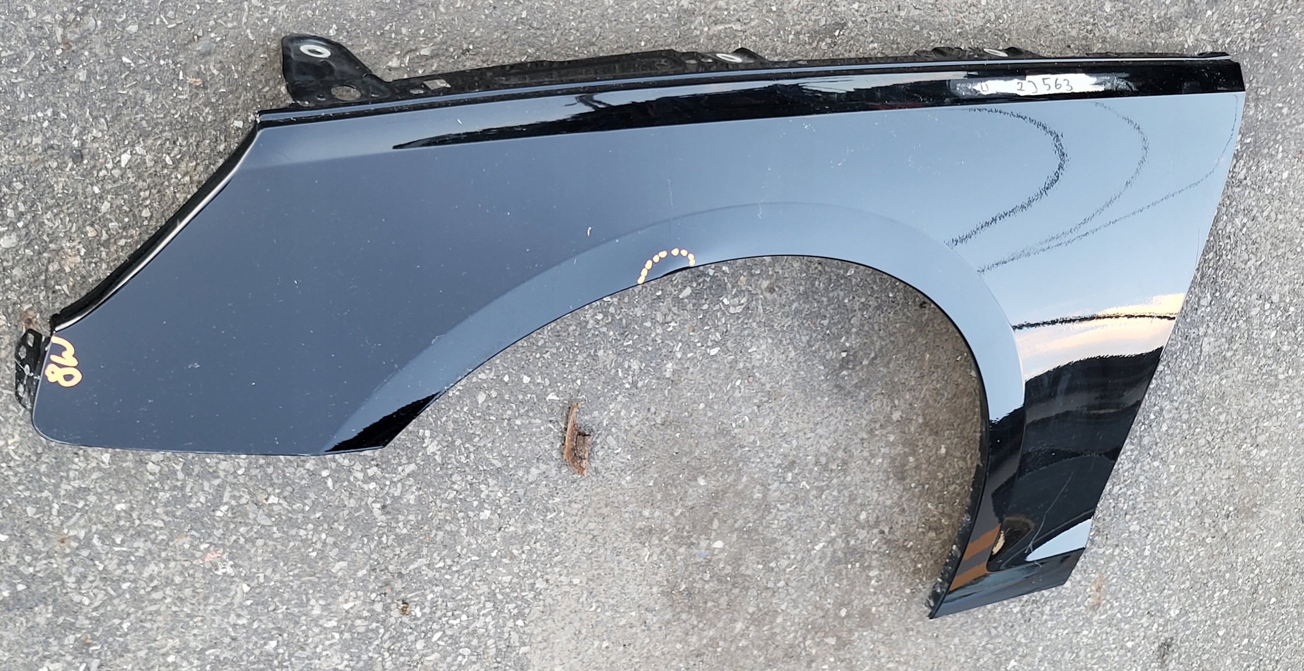 fender left front AUDI A4 B9 LIFT 8W OE black