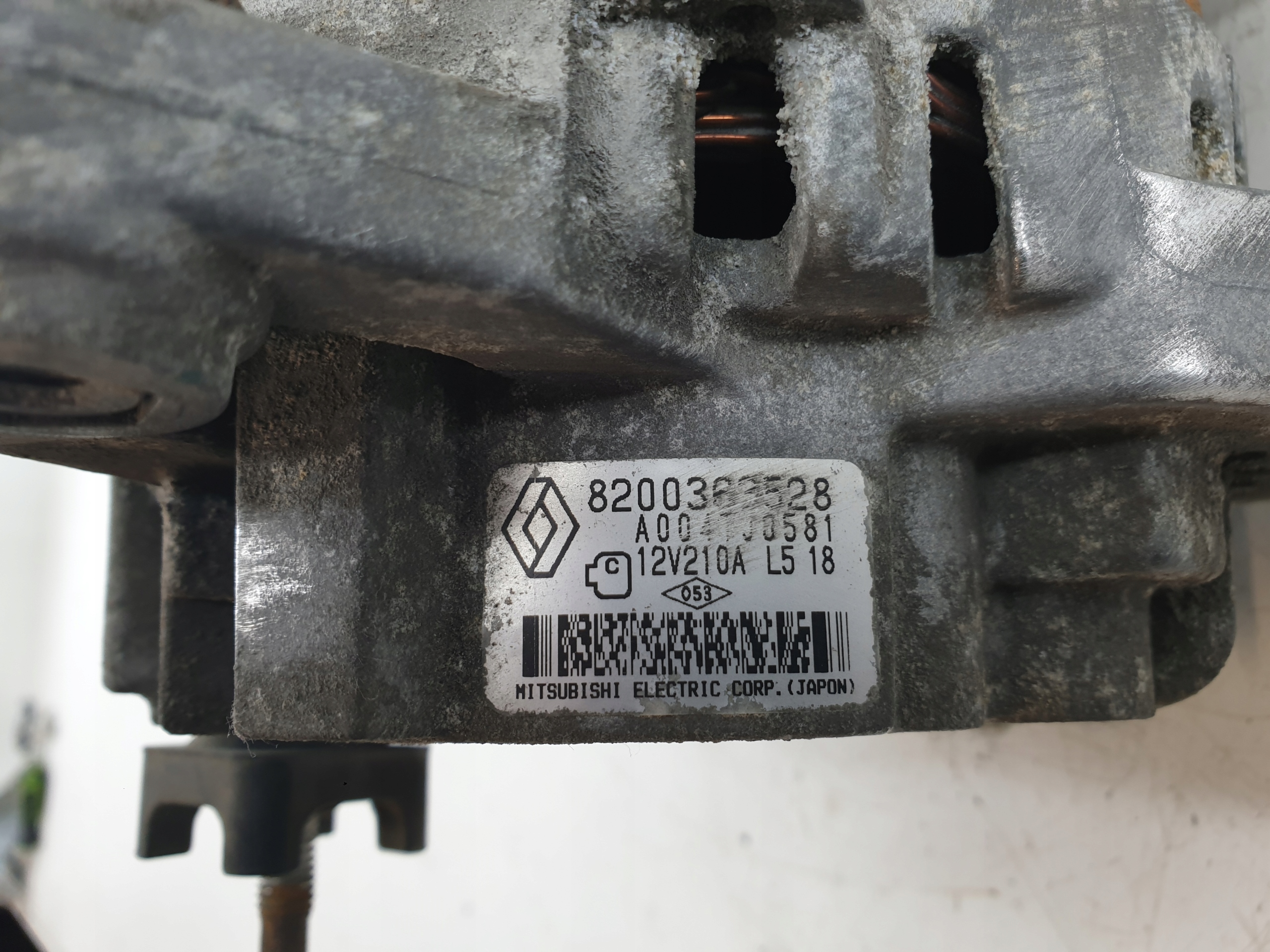 ALTERNATOR RENAULT SCENIC II 2 1.5 DCI 210 AMPER 8200363528-C 8200363528 Wersja Europejska