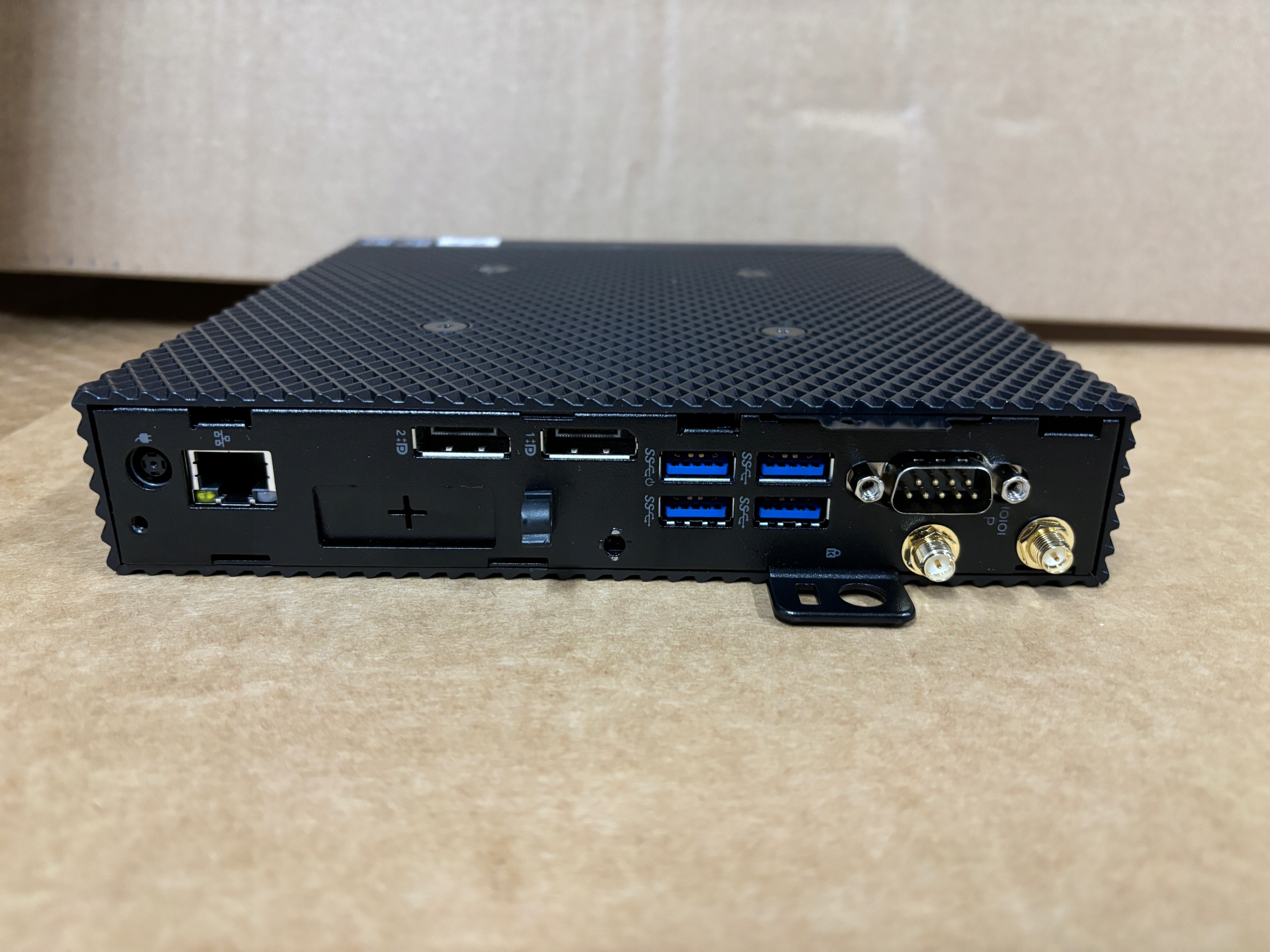 Dell Wyse 5070 / 8GB RAM / 16GB SSD /PODSTAWKA/ WIFI / GRATIS ZASILACZ DELL Marka Dell