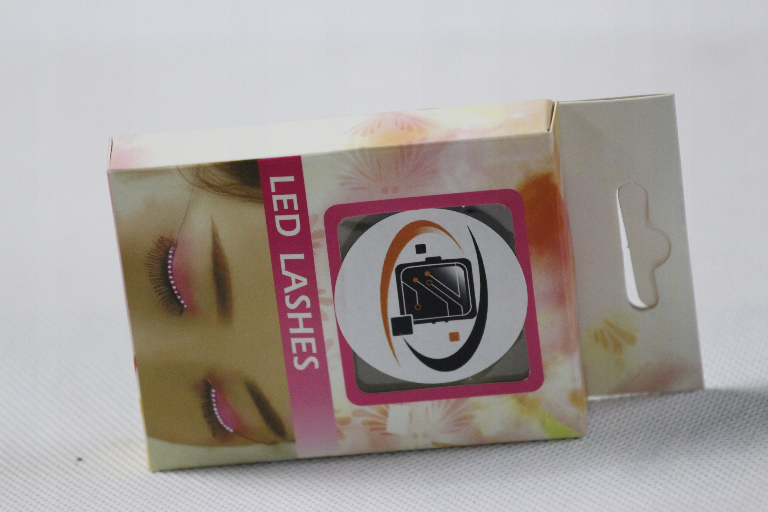 Premium świecące nakładki na rzęsy Ledowe imprezowe Karnawałowe 2 KOLORY Rodzaj taśma