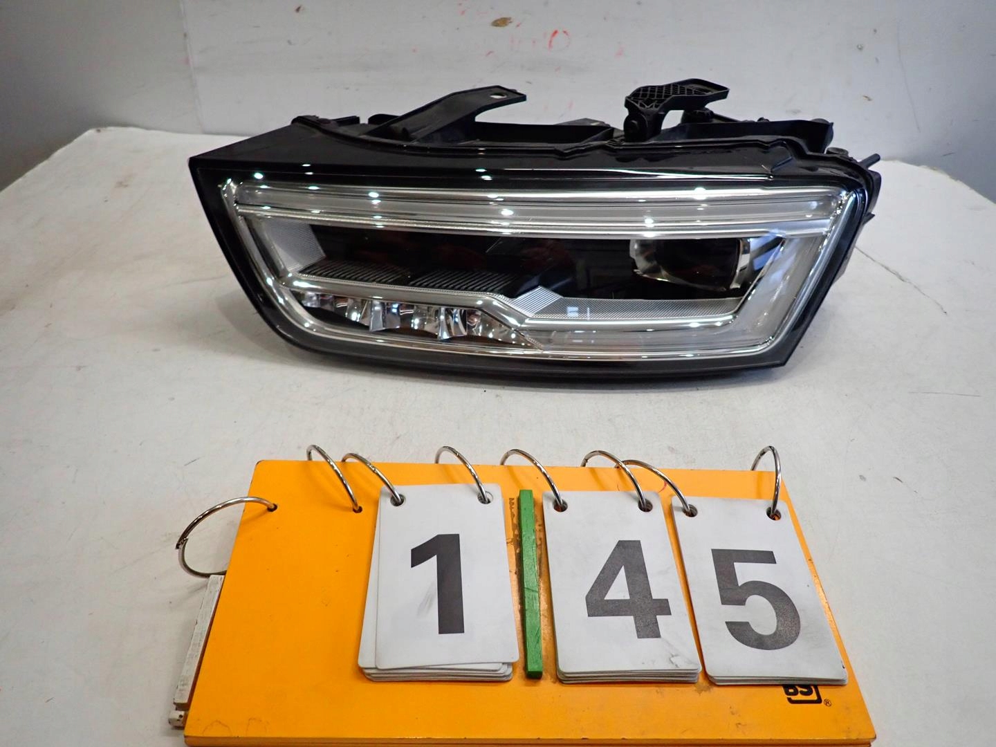 light front front left AUDI Q3 LIFT 2016- FULL LED 8U0941033
