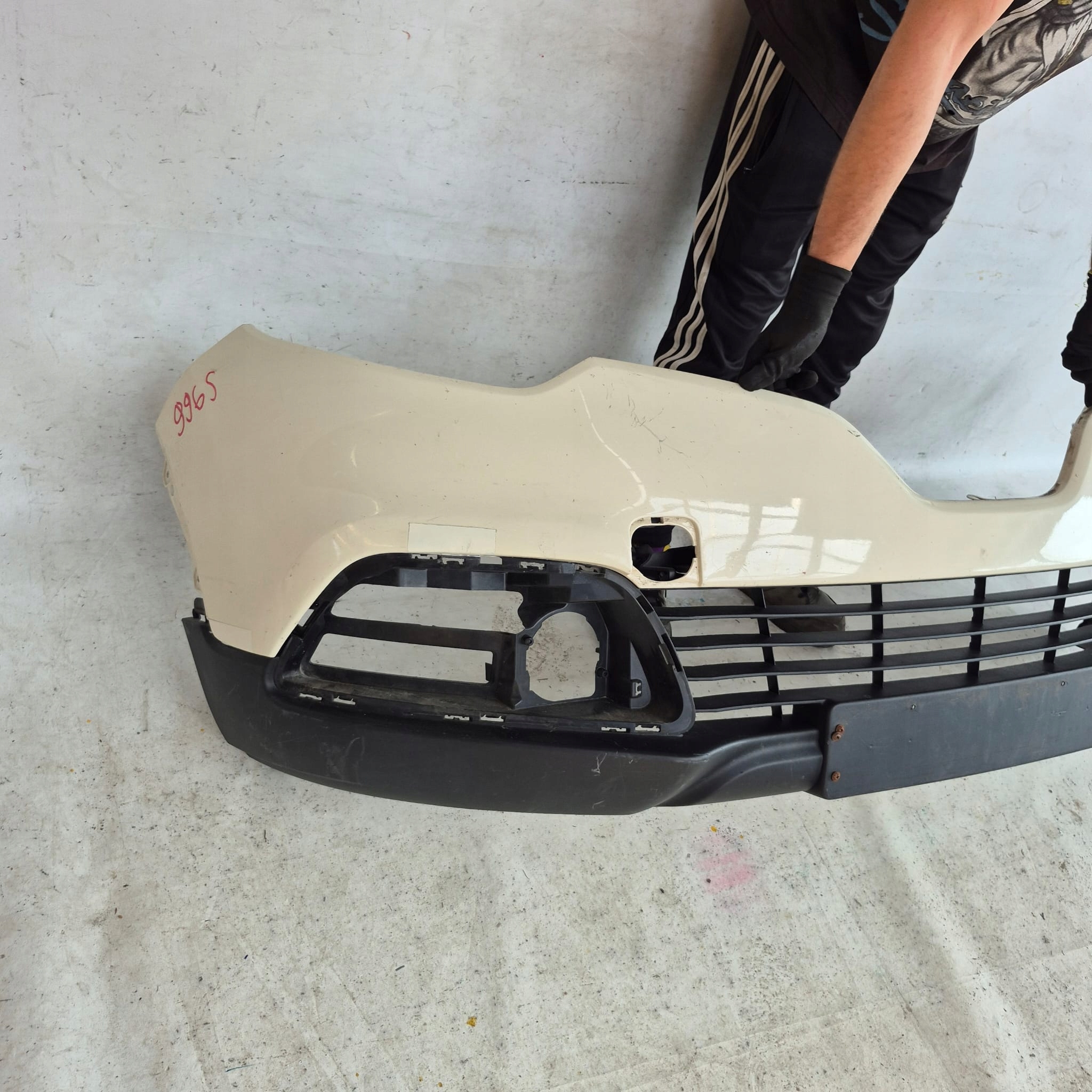 RENAULT CAPTUR 1 and 13-17 bumper front front