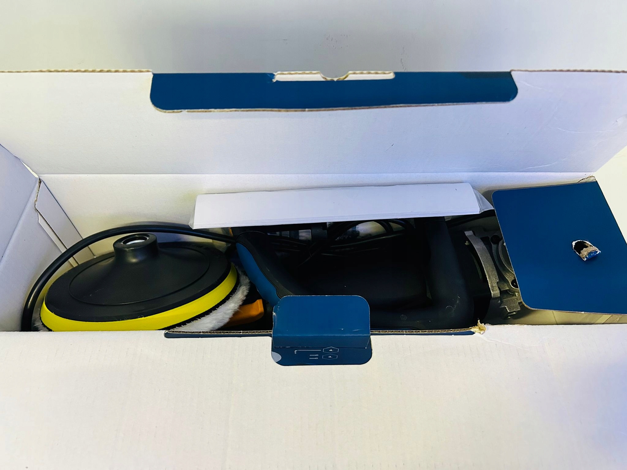 POLERKA SAMOCHODOWA NITEO, 3591/24 Zasilanie sieciowe