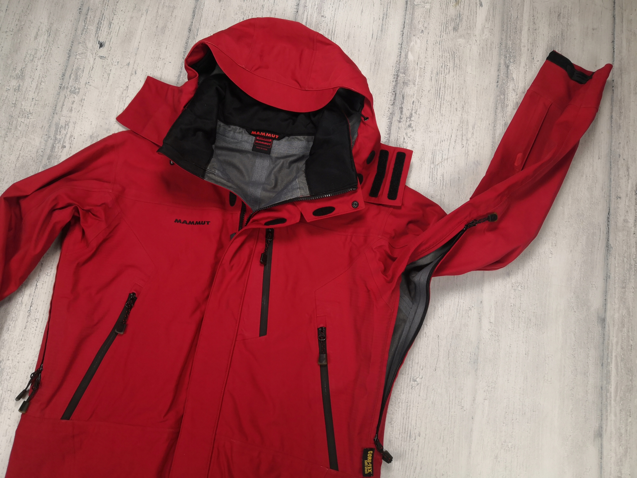 MAMMUT MĘSKA KURTKA GORE TEX SOFTSHELL HARDSHELL XL PROFESJONALNA Model MAMMUT MĘSKA KURTKA GORE TEX SOFTSHELL XL