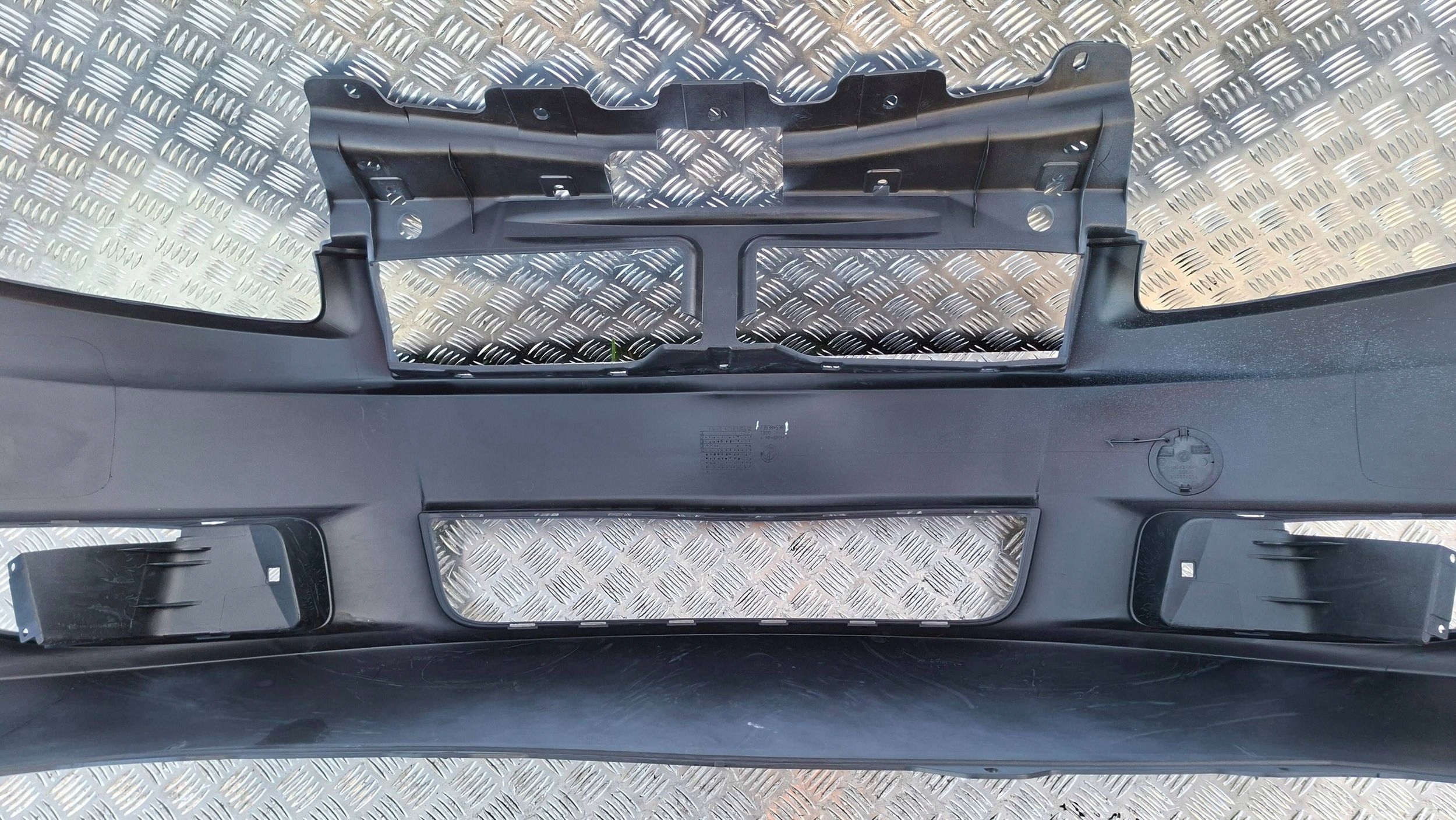 bumper front 735389538 FIAT LINEA 2007