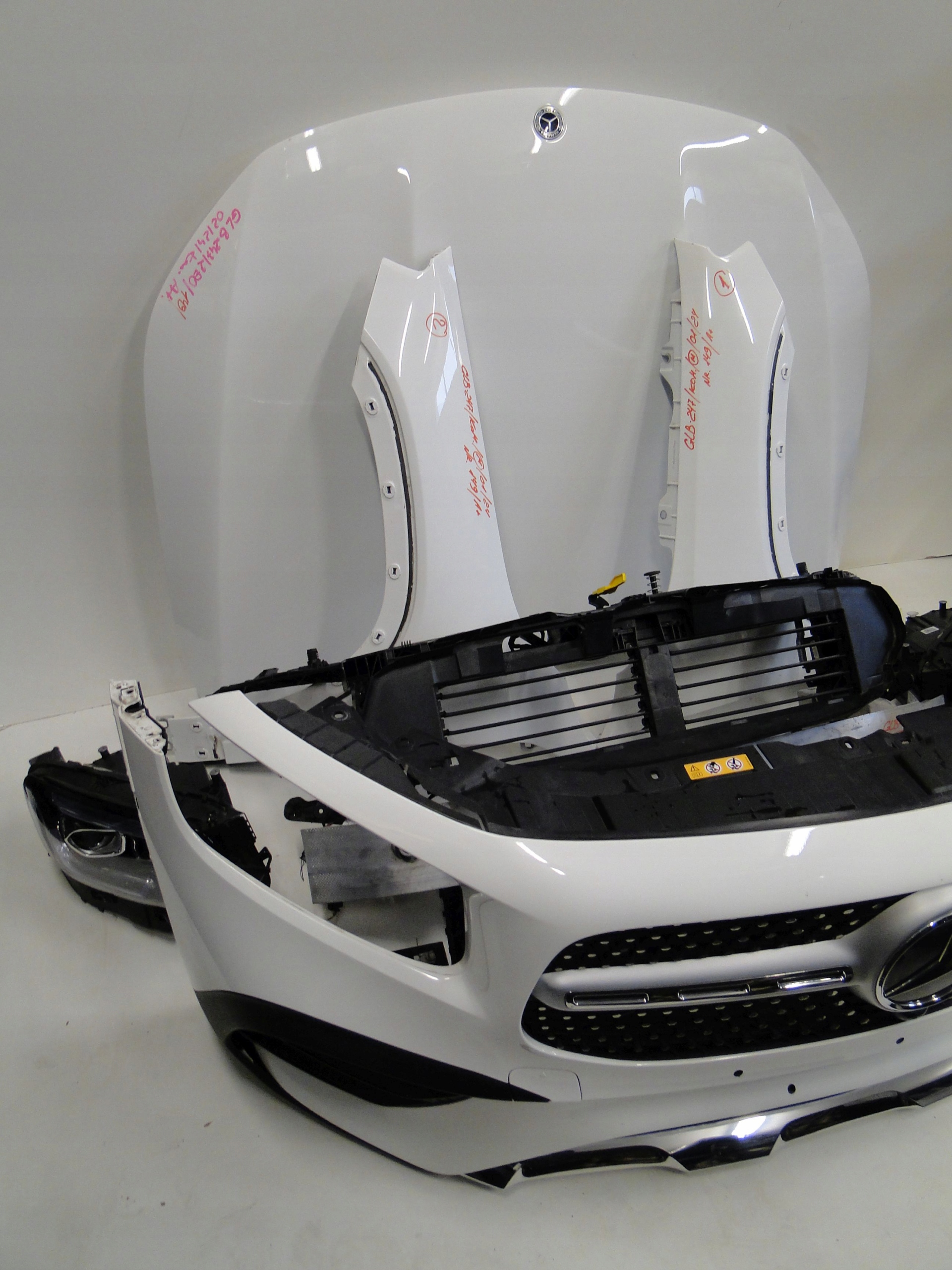 MERCEDES GLB 247 X247 PAS PRZEDNI CHŁODNICE KOMPLET 200D Numer katalogowy części A2476207200