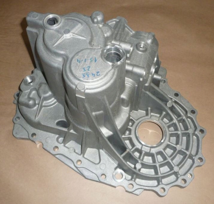 OBUDOWA SKRZYNI BIEGOW RENAULT MEGANE 7701475357 Weight with packaging 4 kg