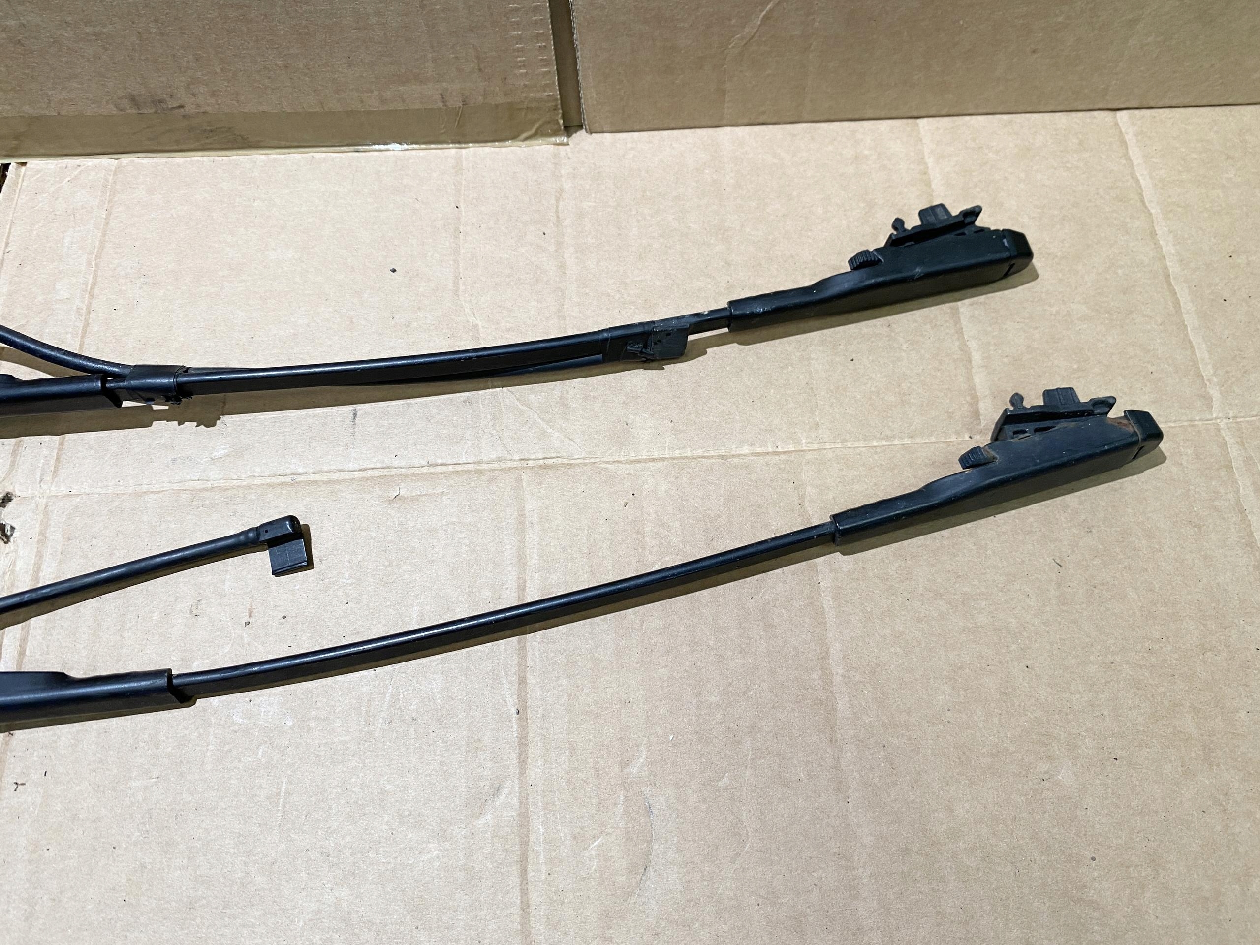 CRAFTER SPRINTER 906 06- wiper arm left right wiper arms