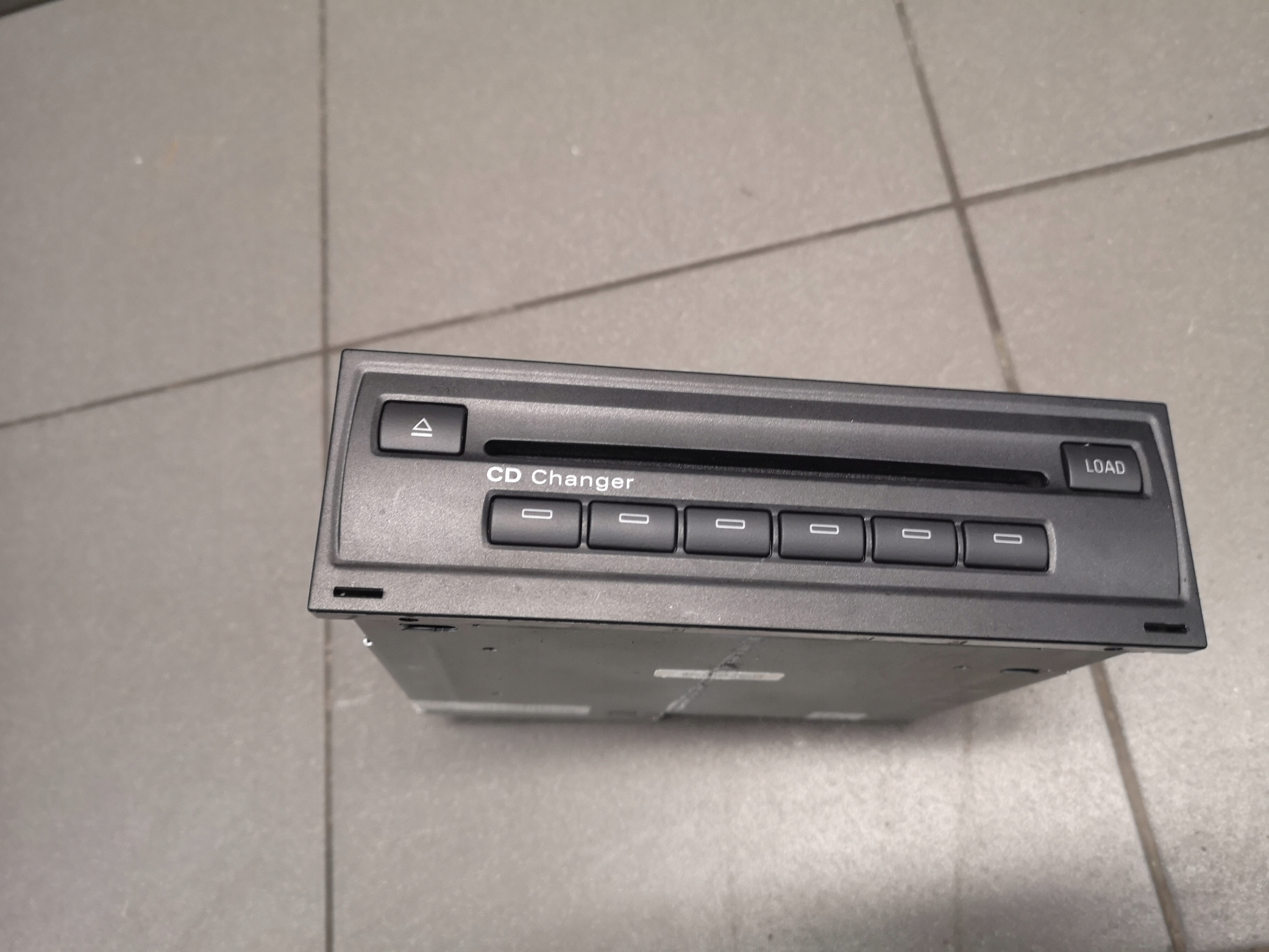 ZMIENIARKA CD AUI A8 D3 4E0035111A 4E0910111F