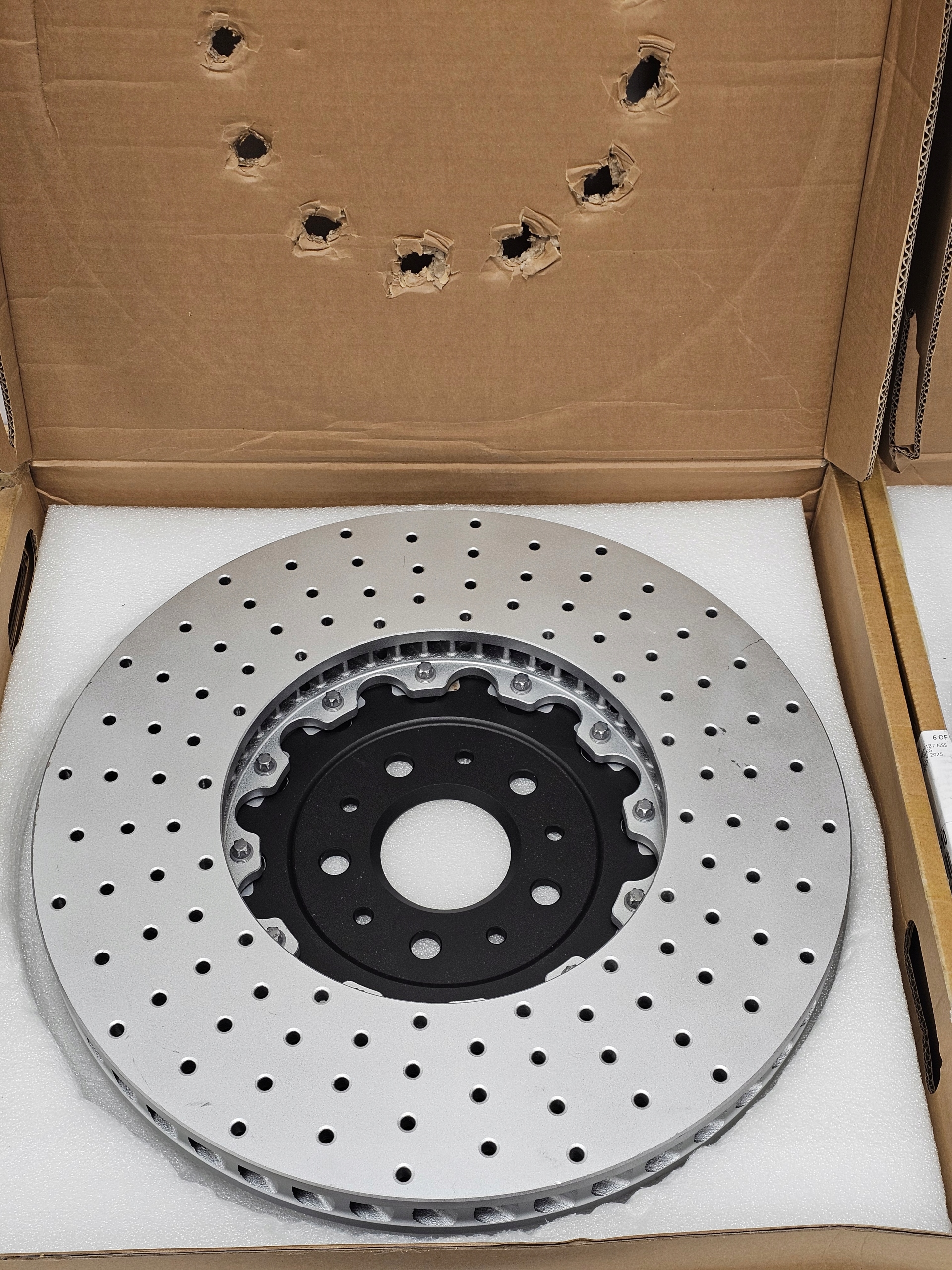 Konwersja CERAMIKA -> STAL Komplet Tarcze Klocki Ferrari Roma - galeria