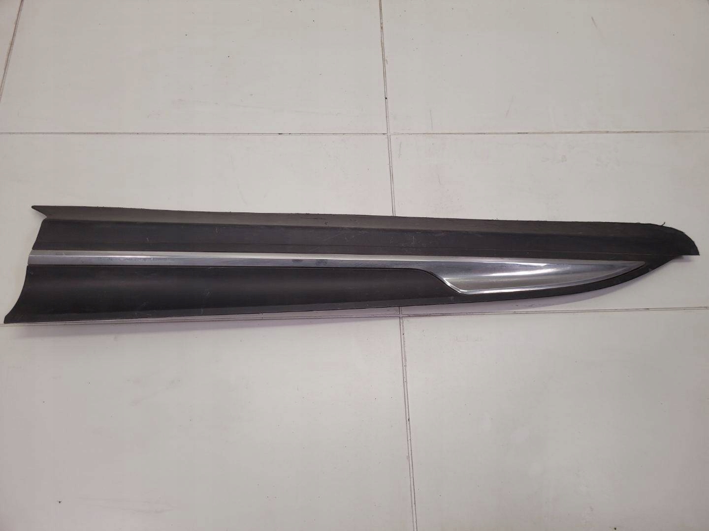 moulding door front left side Renault Megane 3 2nd facelift 2016 109079A1