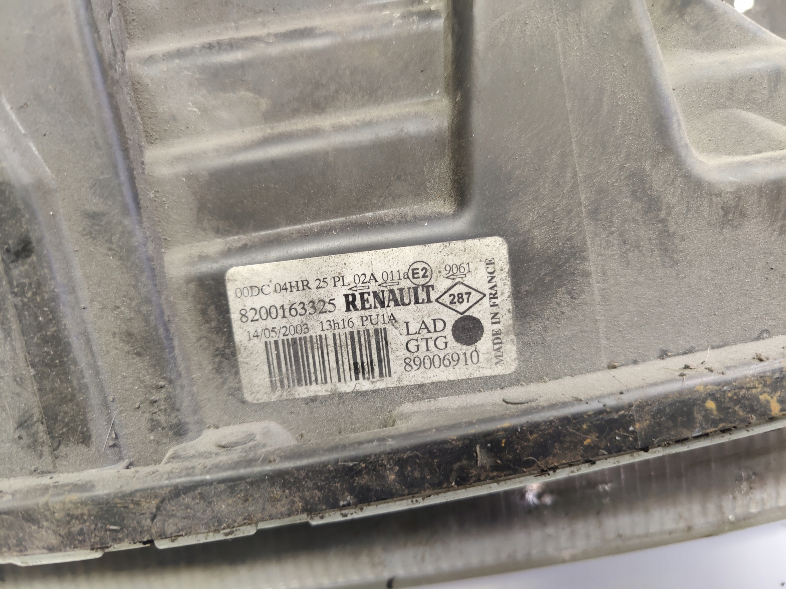 RENAULT LAGUNA II light left front 8200163325
