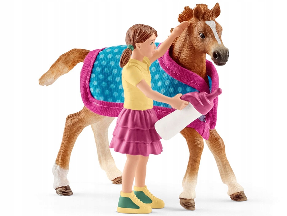 

Schleich Zestaw Źrebię z derką i figurka Akc 42361