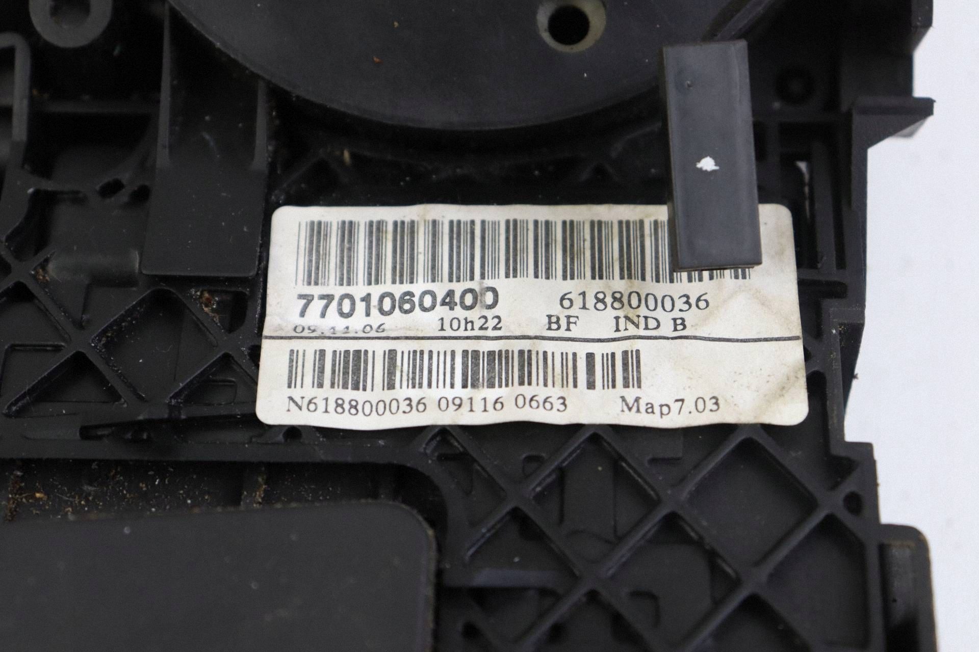 RENAULT SCENIC II DEVIO LUCI TERGICRISTALLO TERGI DEVIO LUCI DEVIO 7701060400 618800036