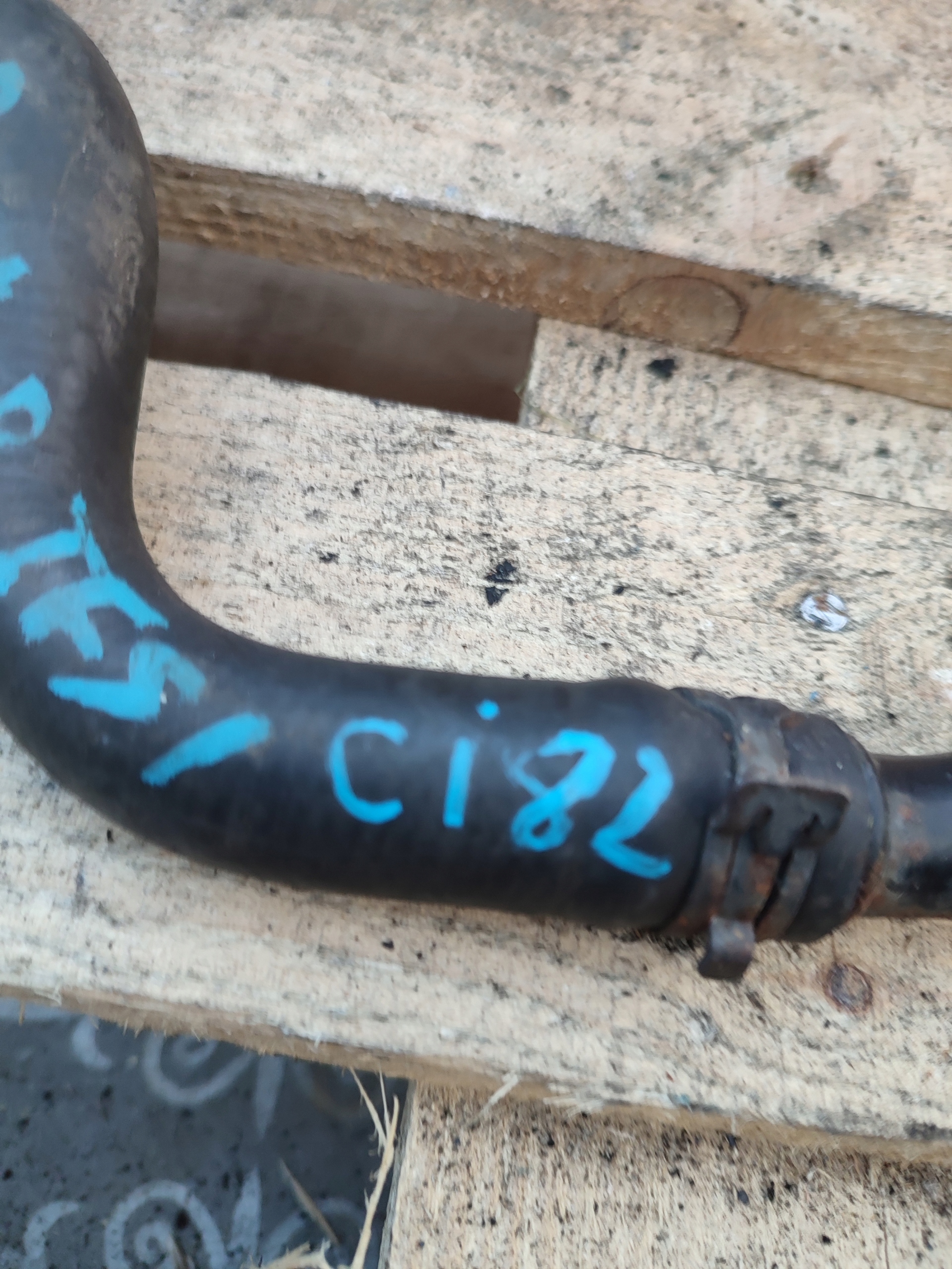 crijevo prijenos cijev vode Audi A4 B8 1.8 TFSI