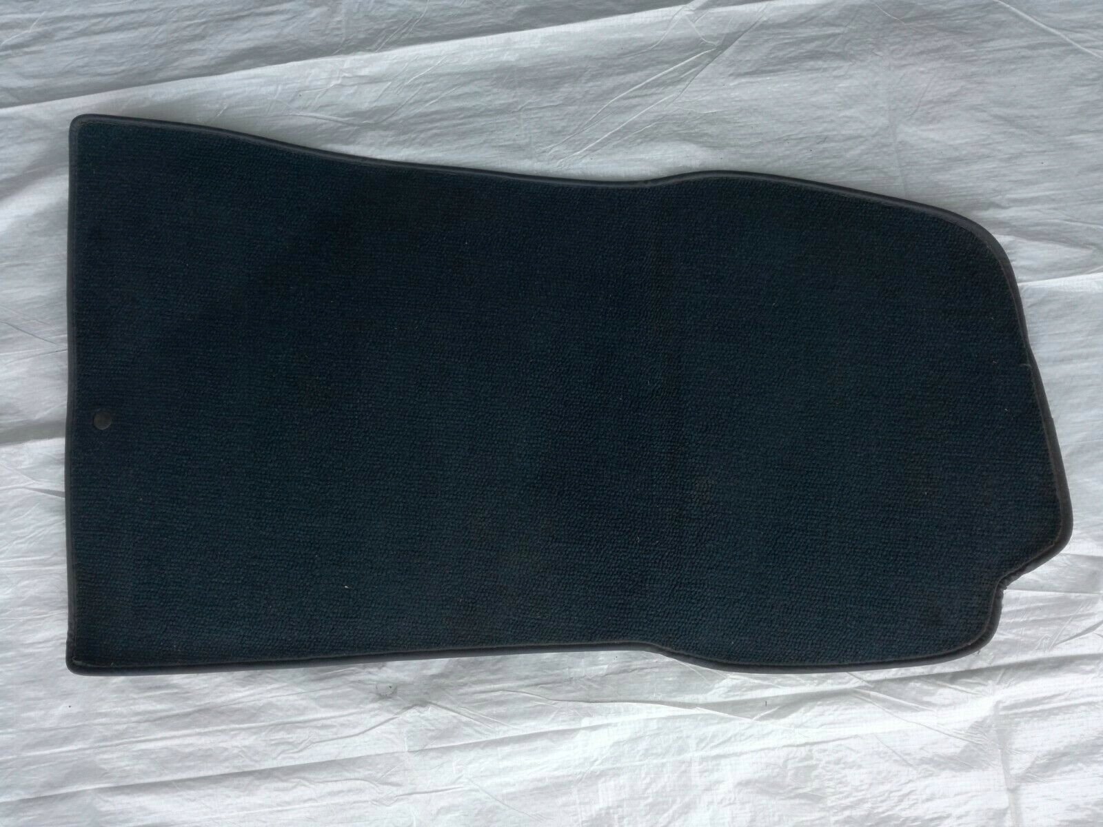 carpet right front MERCEDES W201 2016842029 GRANAT