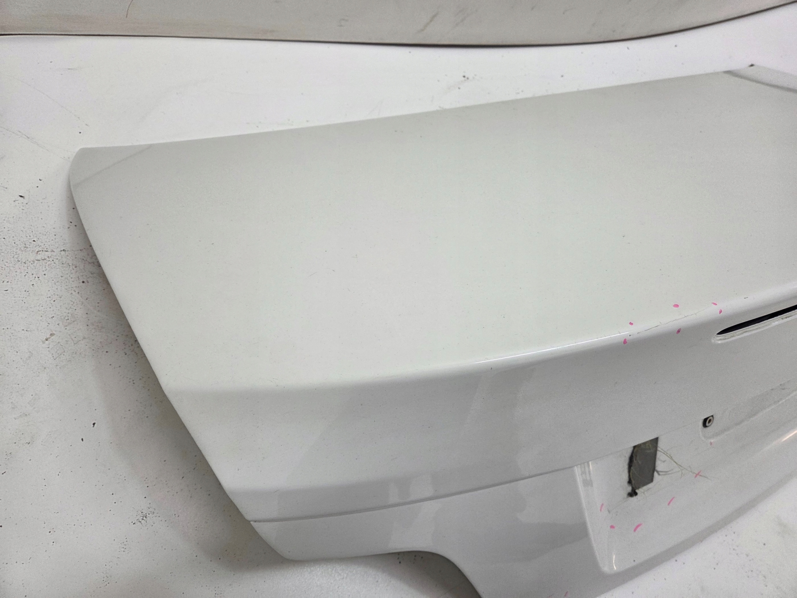 trunk door boot BMW E88 300
