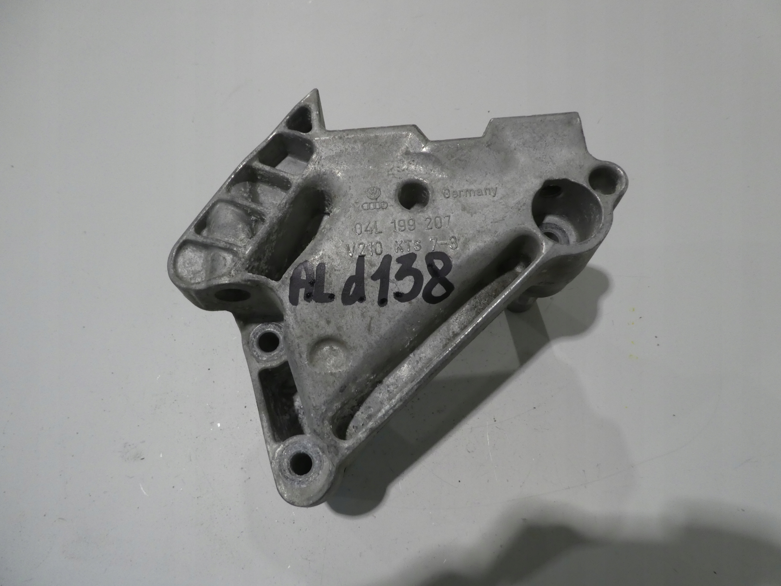 engine mount VW SEAT SKODA VW 04L199207