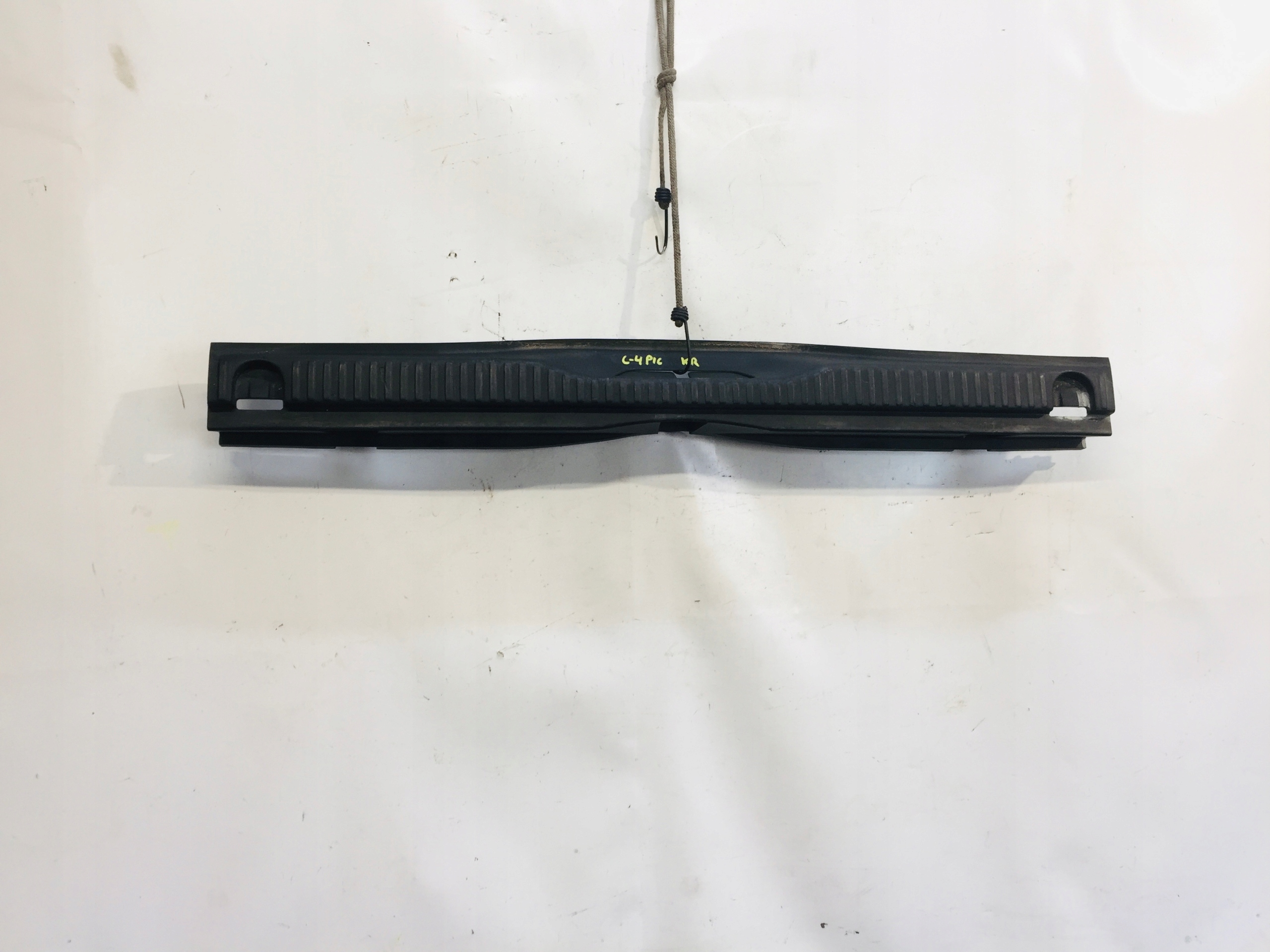 B7 - Оббивка заднього ременя CITROEN C4 Picasso II # 77