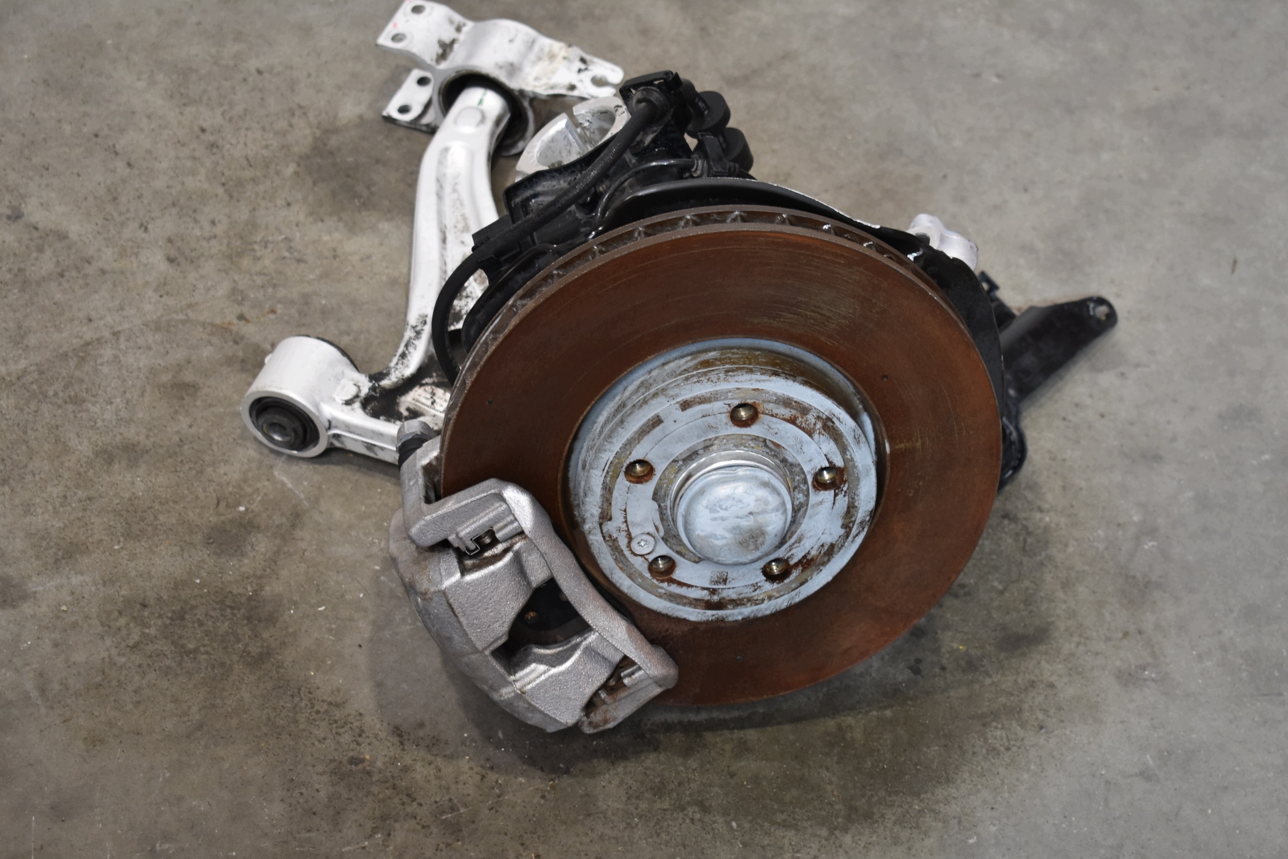 IDEALNE KPL. sususpension front front left MERCEDES W177 X247 1