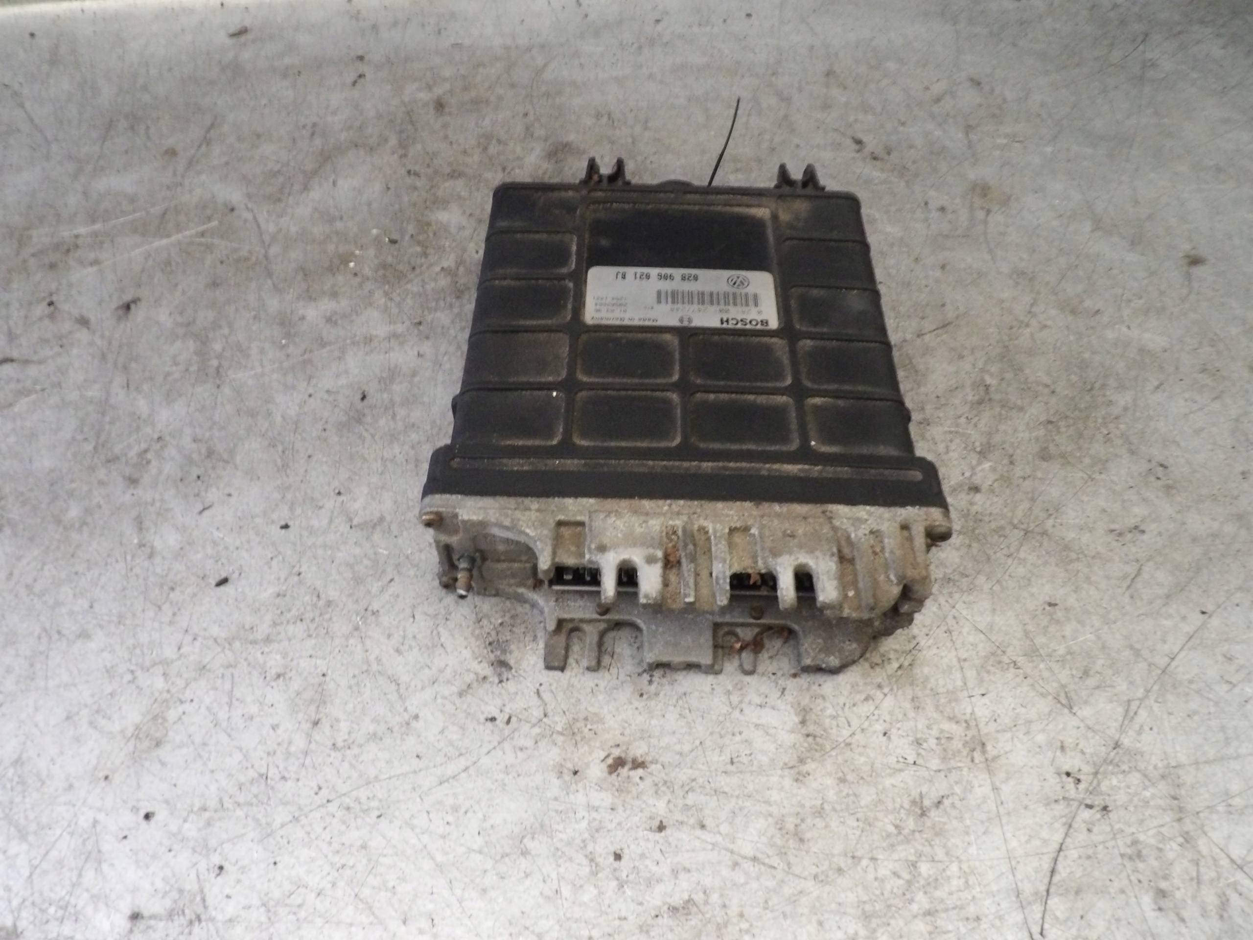 VW GOLF III 1,9TDI COMPUTER 0281001247/248 018906021BJ