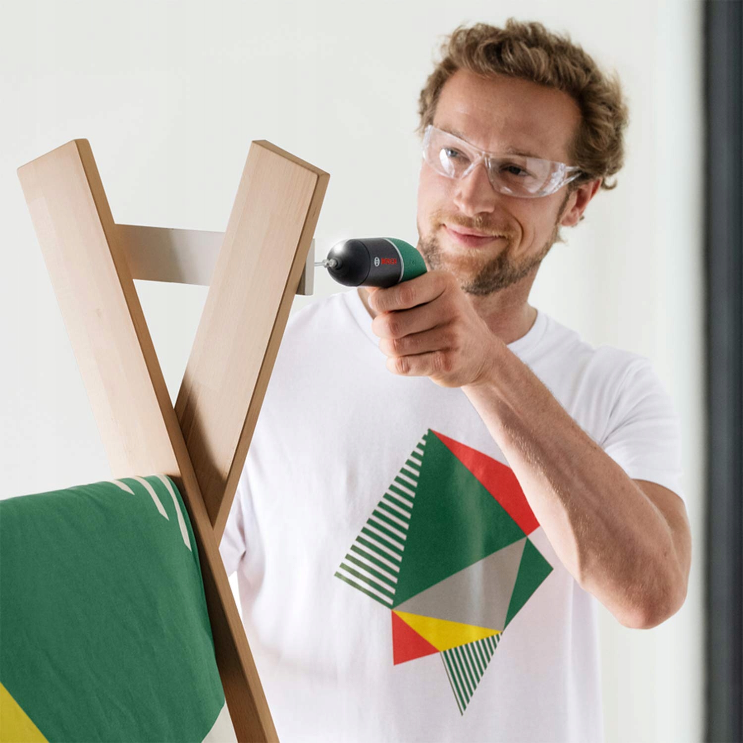 BOSCH Wkrętarka Akumulatorowa IXO Zestaw Zielona Regulacja Prędkości — miniatura 3