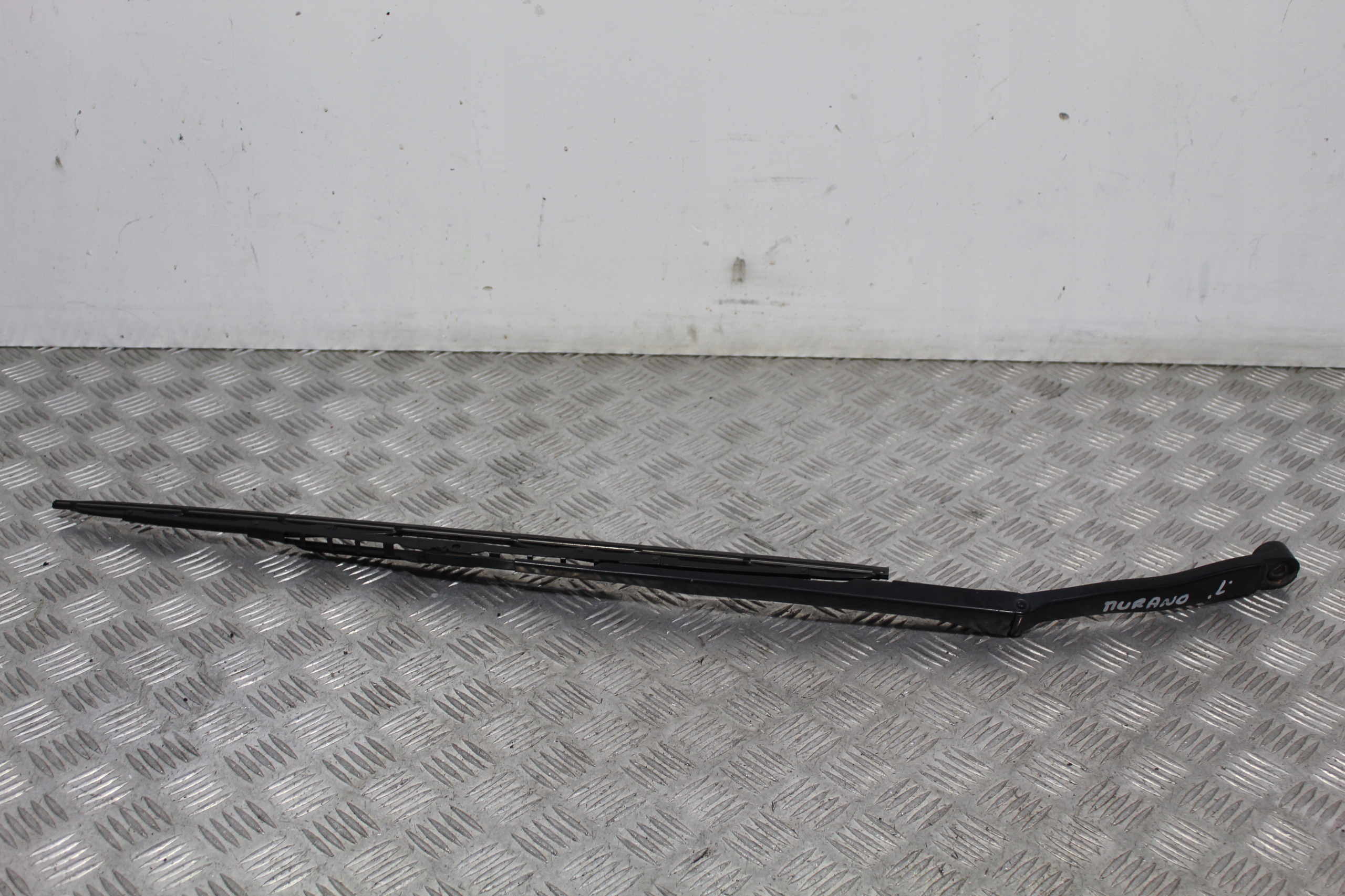 wiper arm left NISSAN MURANO II 2 Z51