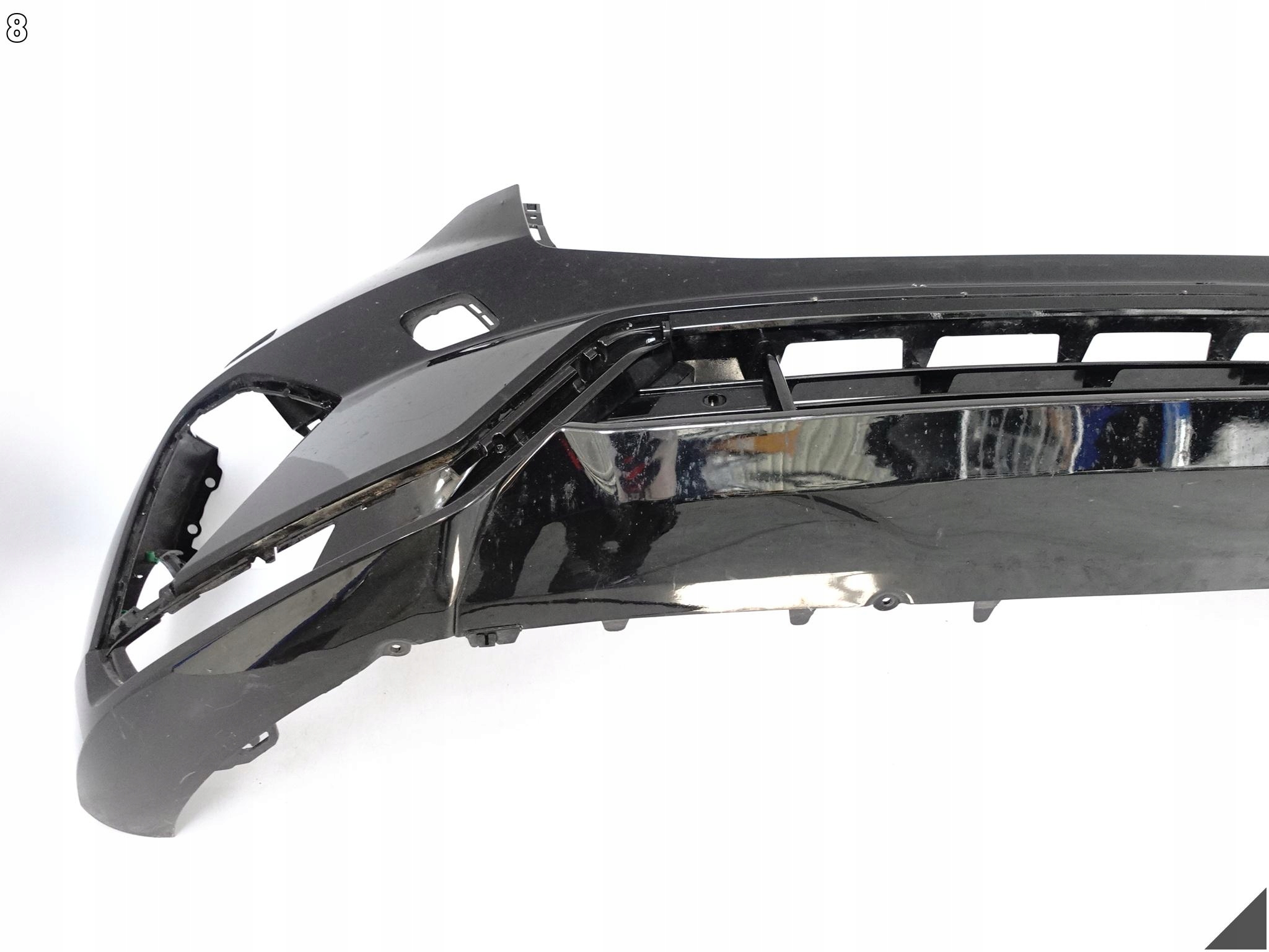 VOLVO XC60 II (2 GENERACJA) R-design LIFT 21- bumper BUMPER + grid front