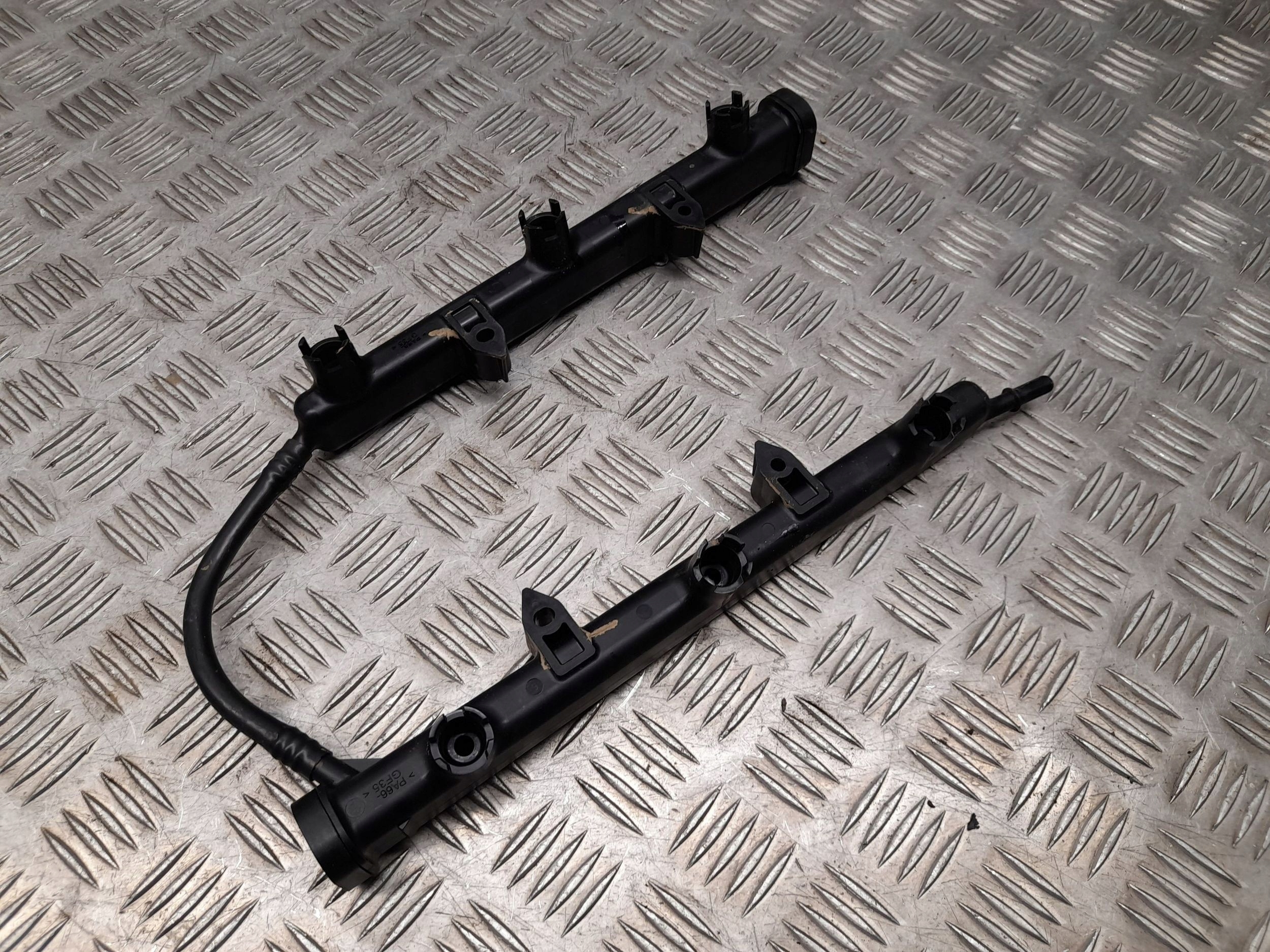 Chrysler Pacifica 2019 Z przodu Rozdzielacz paliwa Typ silnika Benzyna