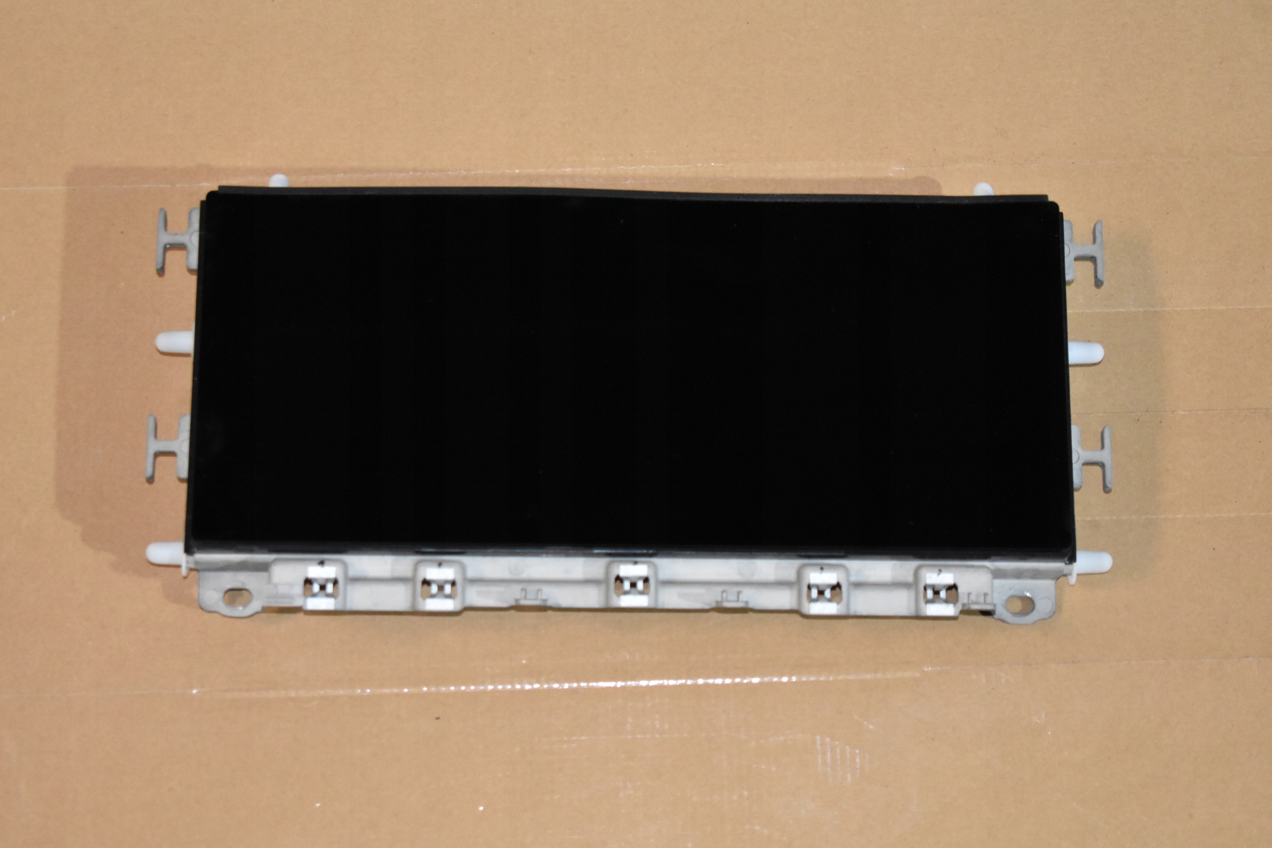 IDEALNY Display LCD PORSCHE CAYENNE 9Y LIFT 1 9