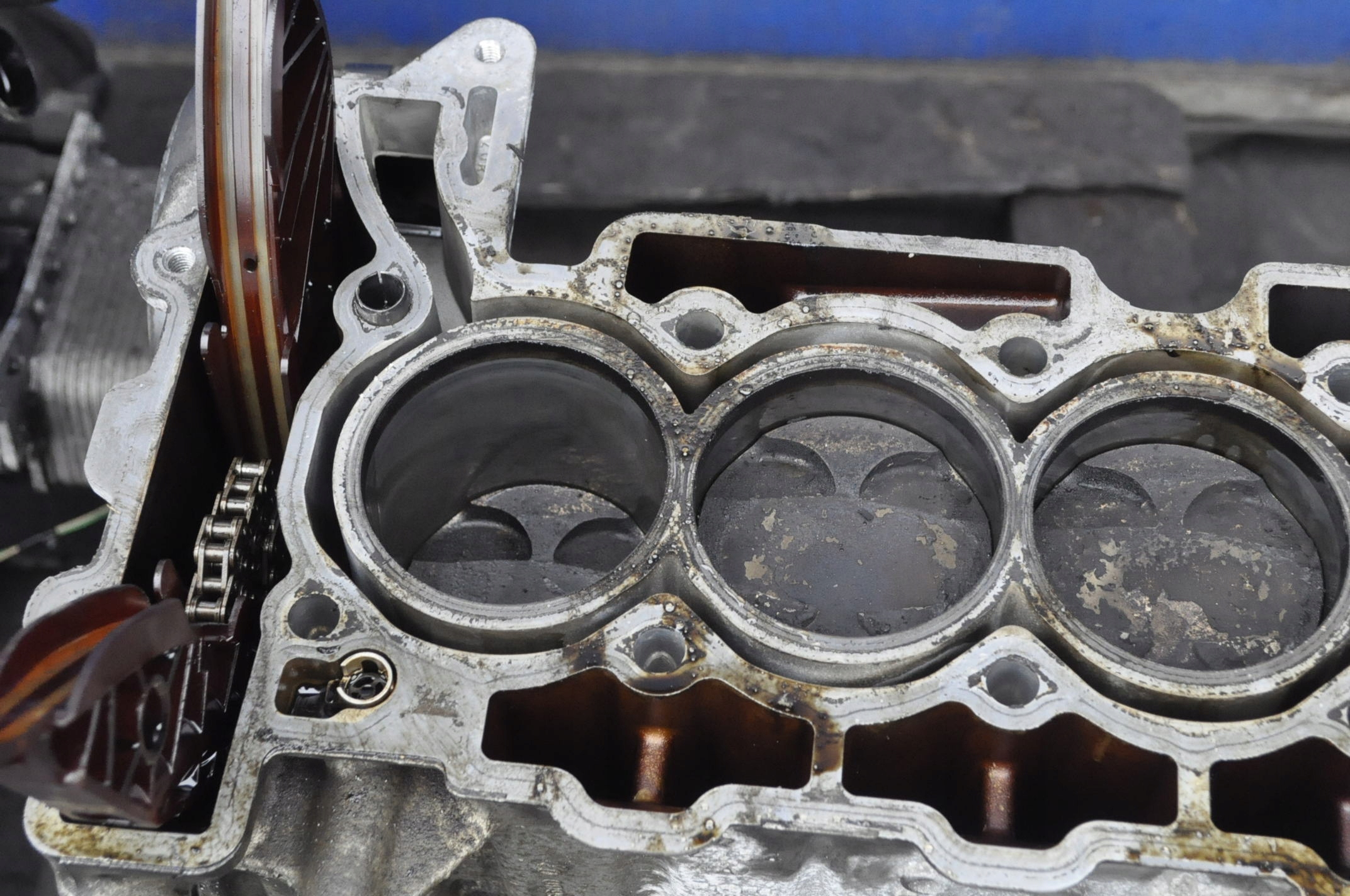 DS3 C5 III C4 II 207 2008 308 3008 1.6 VTI 120KM BLOK SILNIKA 5F01 5FS Numer katalogowy części 5F01 5FS