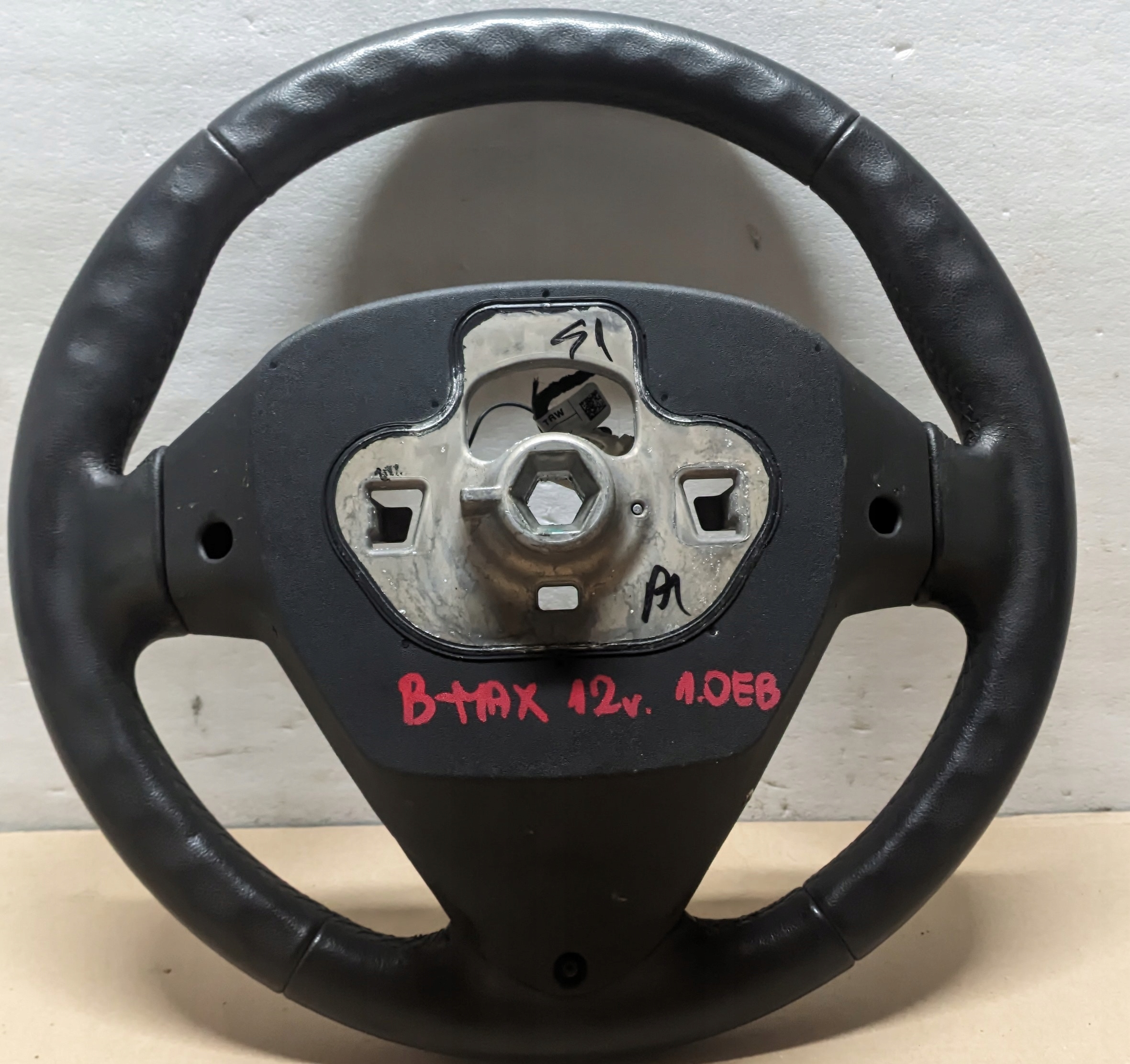 FORD B-MAX 12R 1.0 EB lenkrad SKORZANA MULTIFUNKCJA
