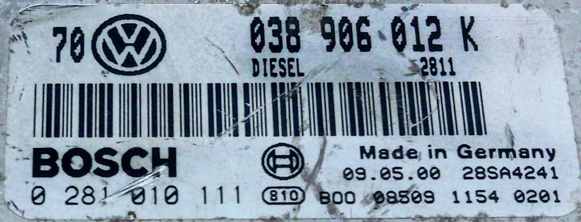 Sterownik 038906012K 0281010111 BEZ IMMO Numer katalogowy części 038906012K 0281010111